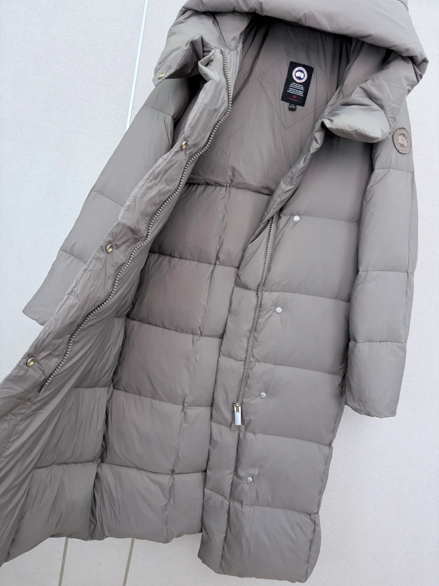 Куртки И Пуховики Женские Canada Goose 18108343