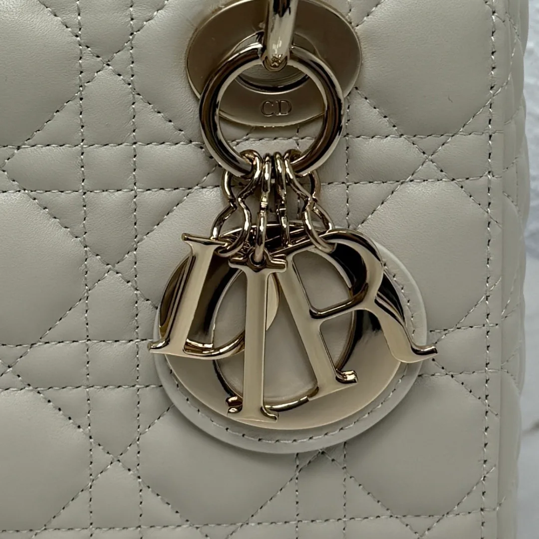 Классические Сумки Женские Christian Dior 17220902