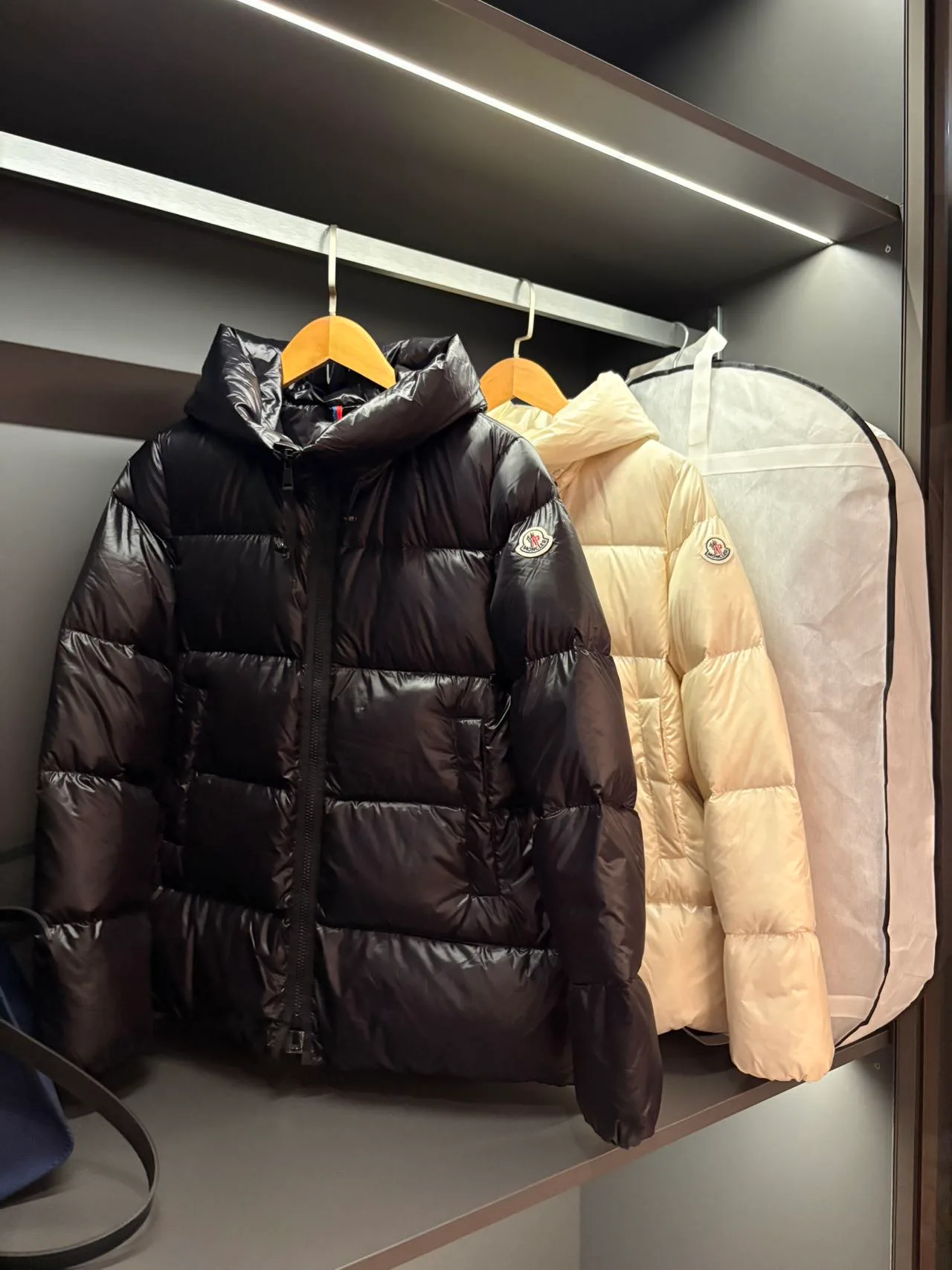 Куртки И Пуховики Женские Moncler 18599941