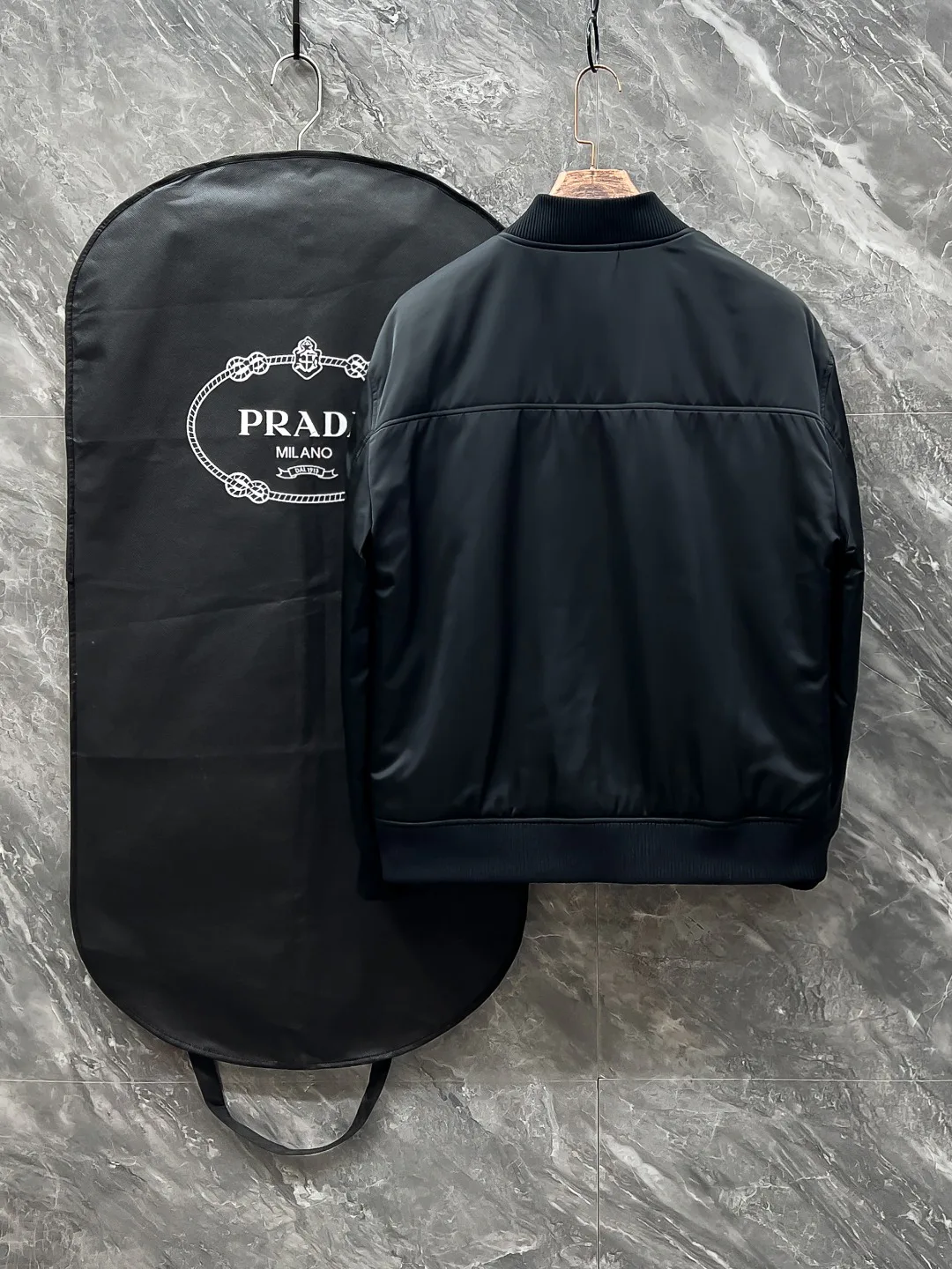 Куртки И Пуховики Женские Prada 273135