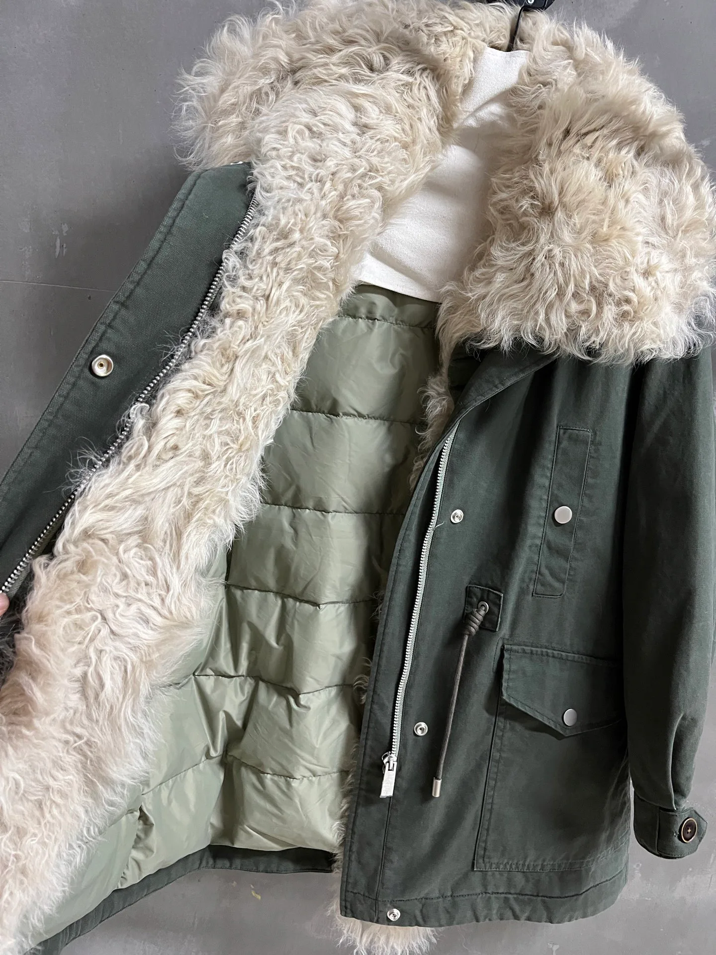 Куртки И Пуховики Женские Saint Laurent 662208