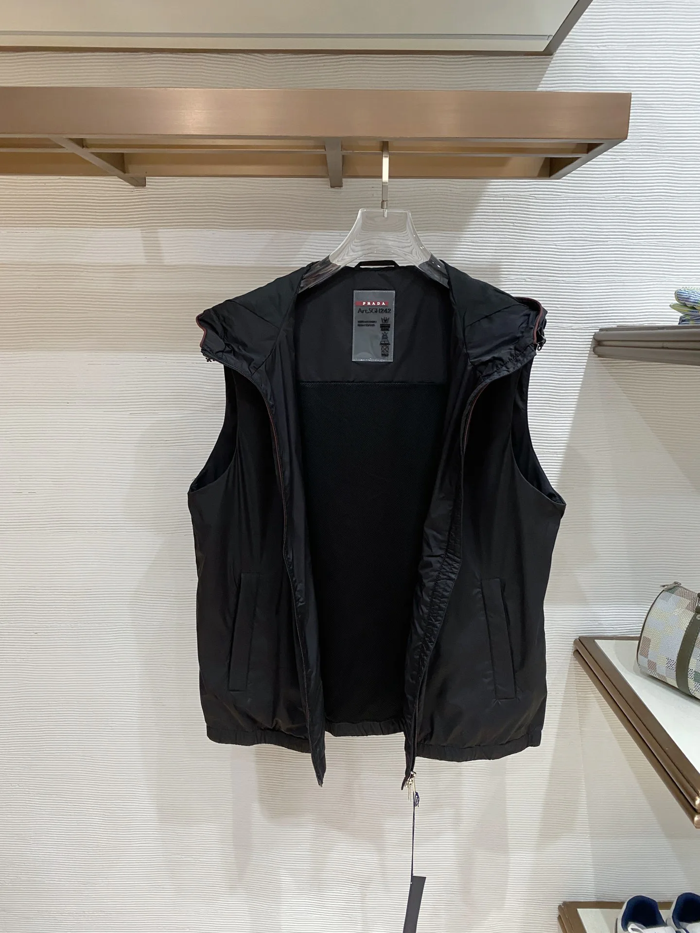 Жилеты Женские Prada 10708582