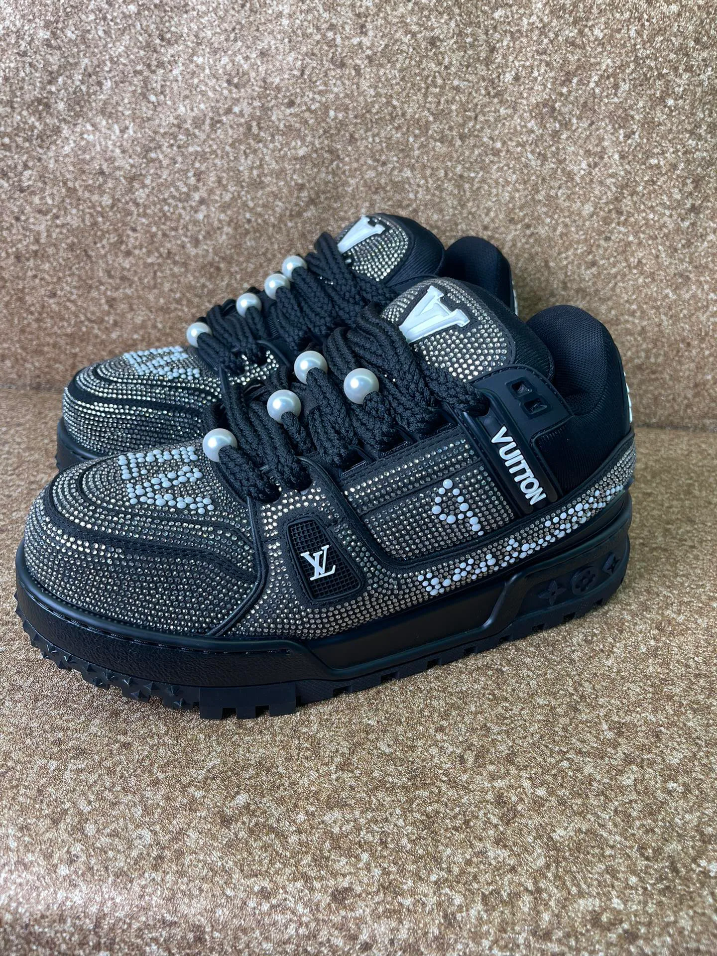 Кроссовки Женские Louis Vuitton 11073665