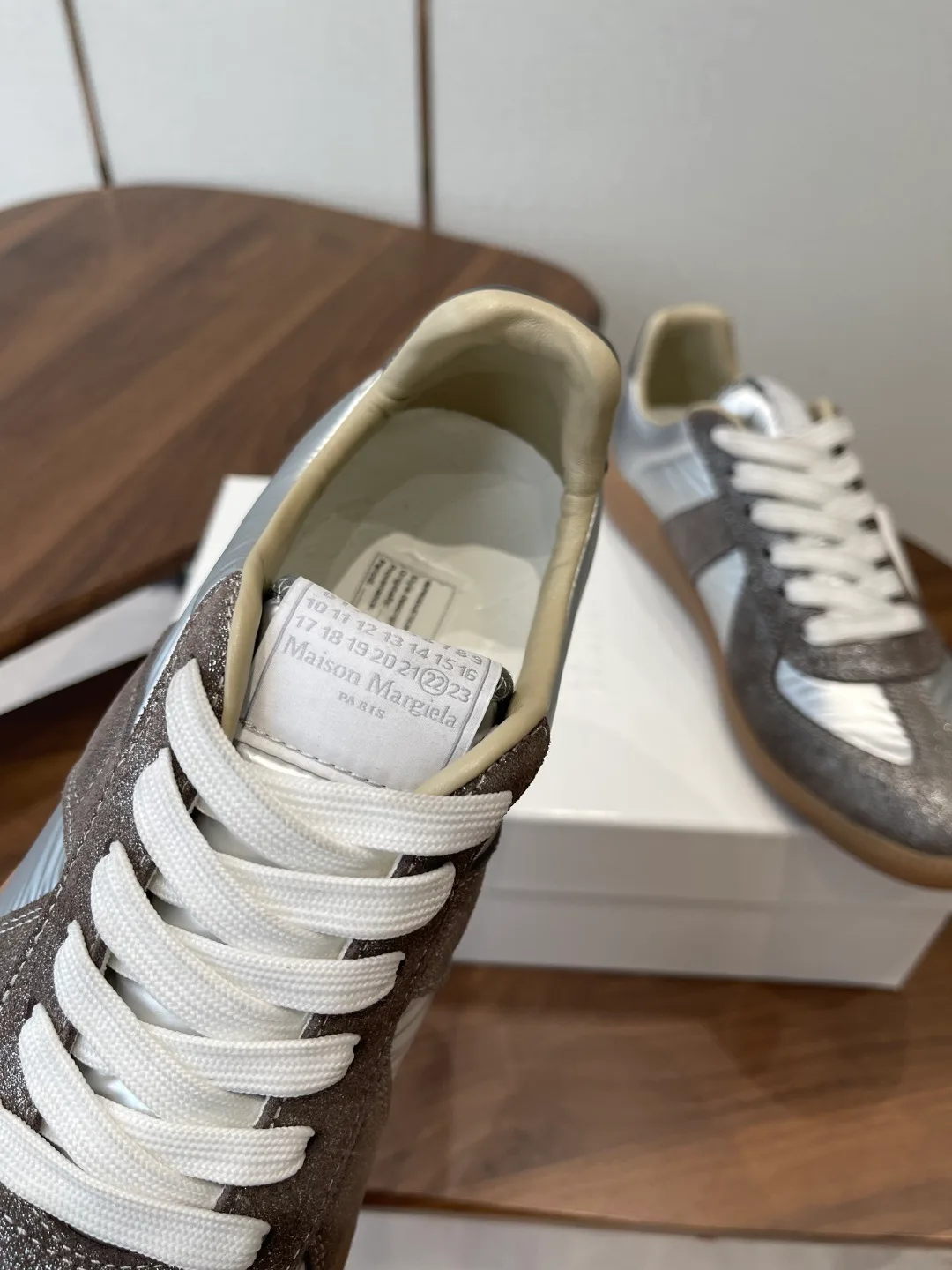 Кроссовки Женские Maison Margiela 11867620