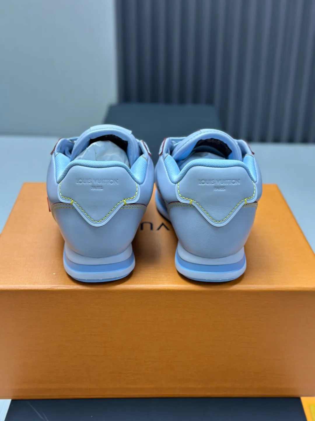 Кроссовки Женские Louis Vuitton 3470527