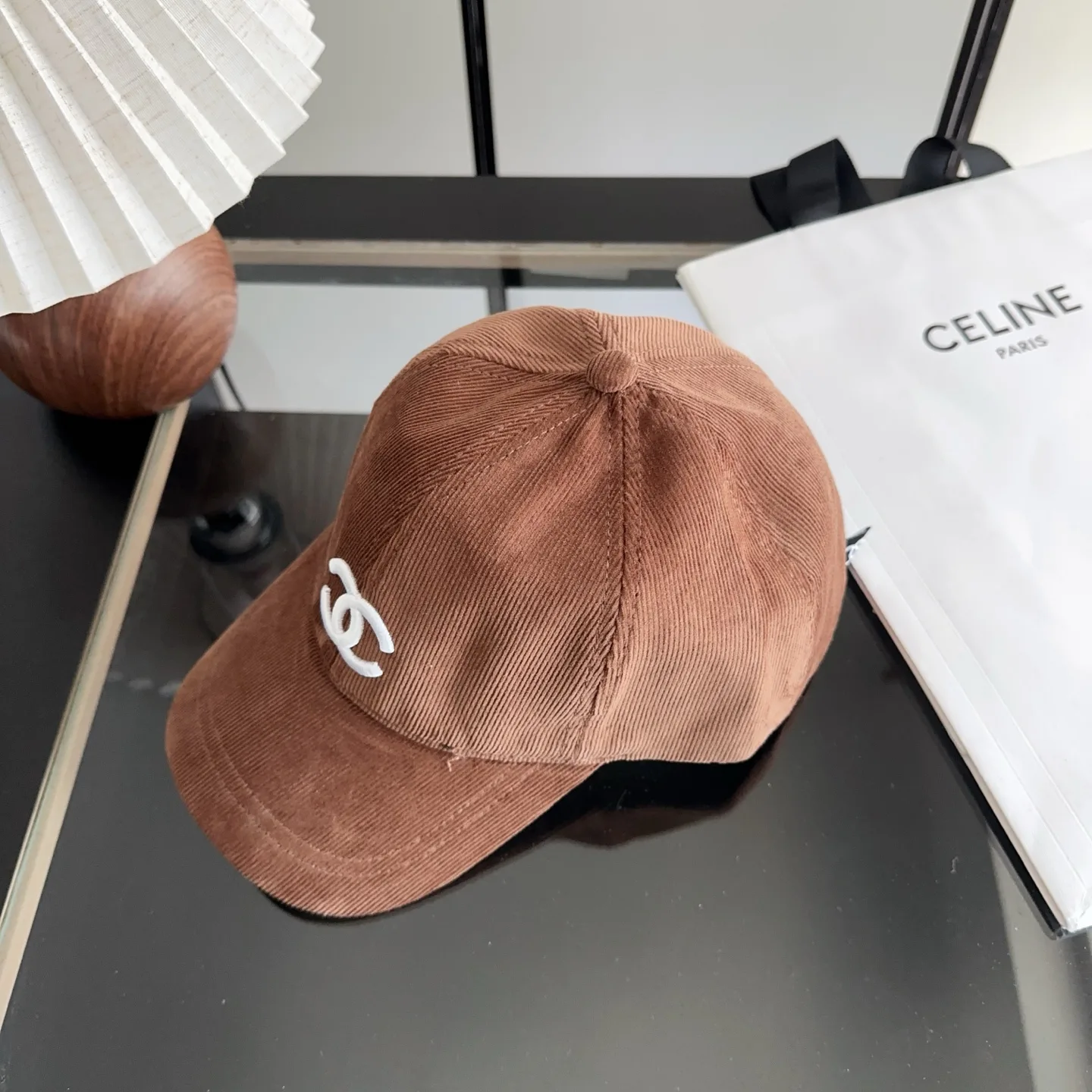 Головные Уборы Chanel 18449979