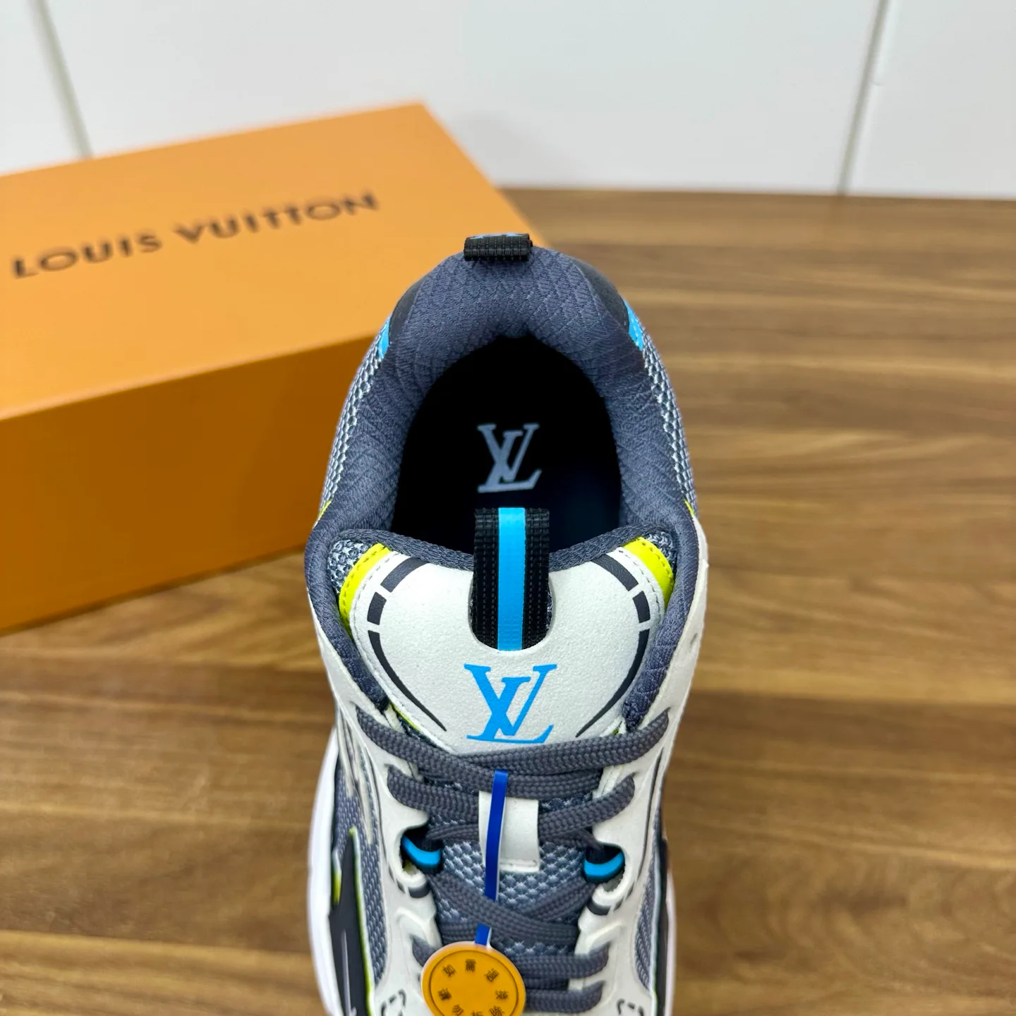 Кроссовки Мужские Louis Vuitton 17477022