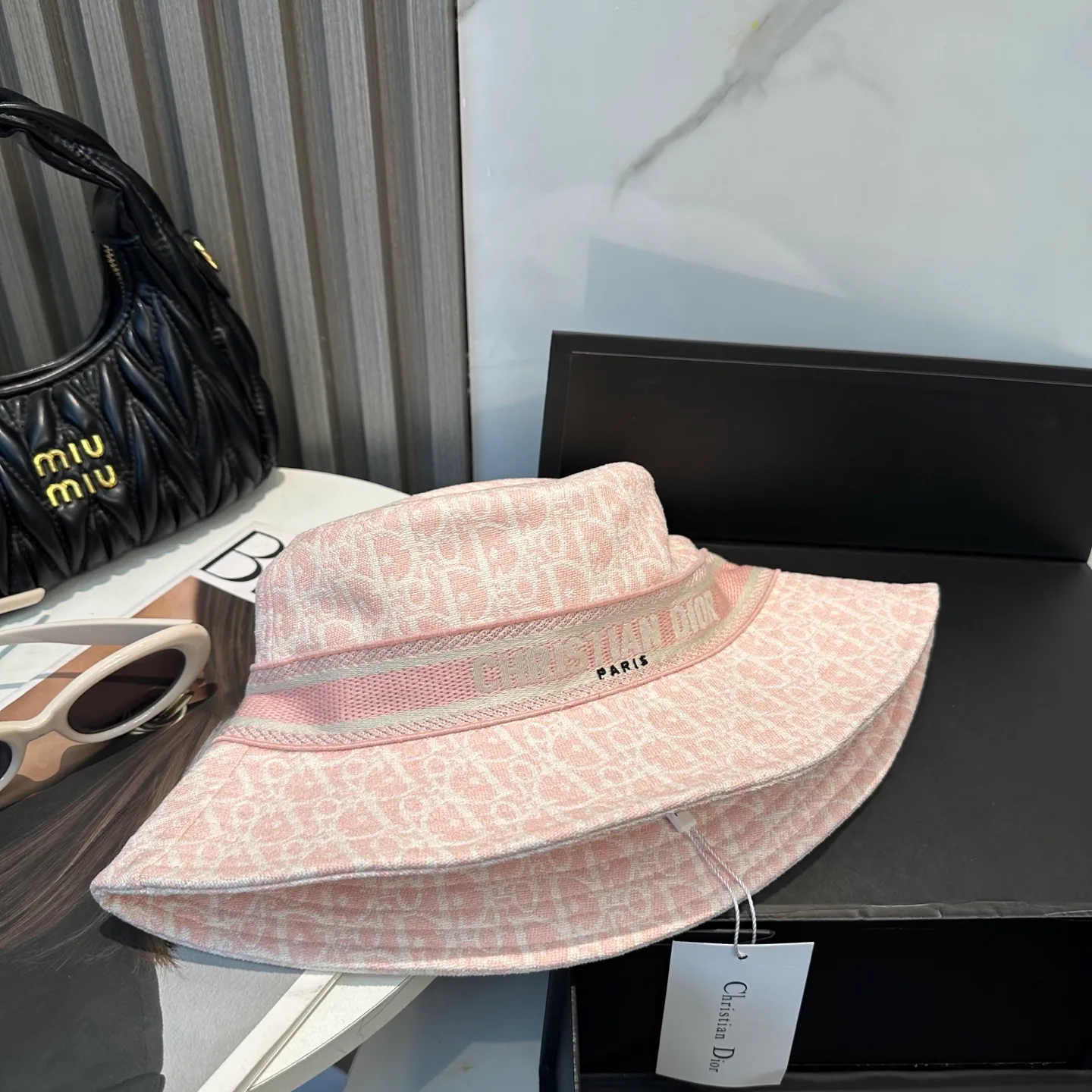 Головные Уборы Christian Dior 13418587