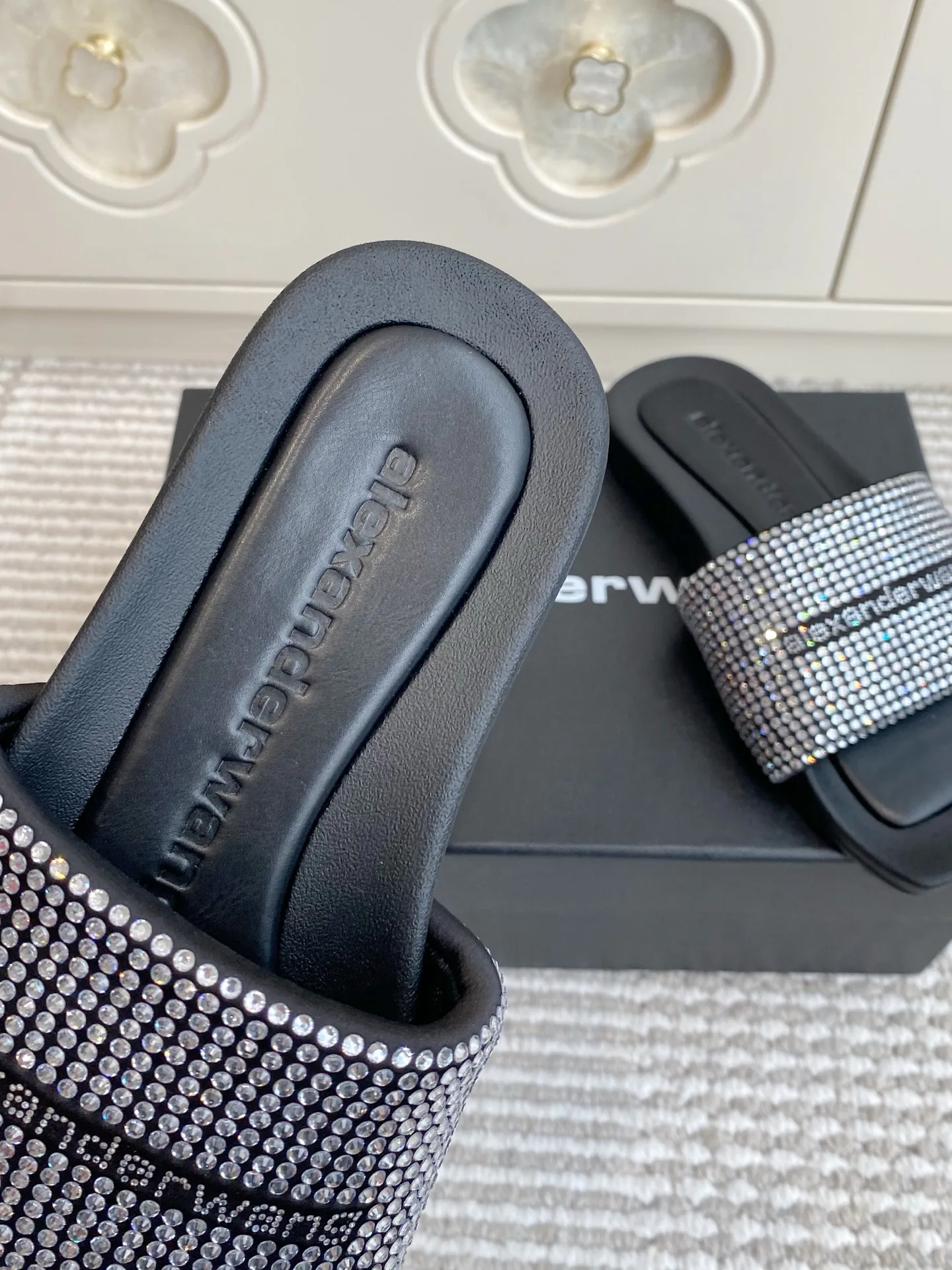 Шлепанцы Женские Alexander Wang 11777616