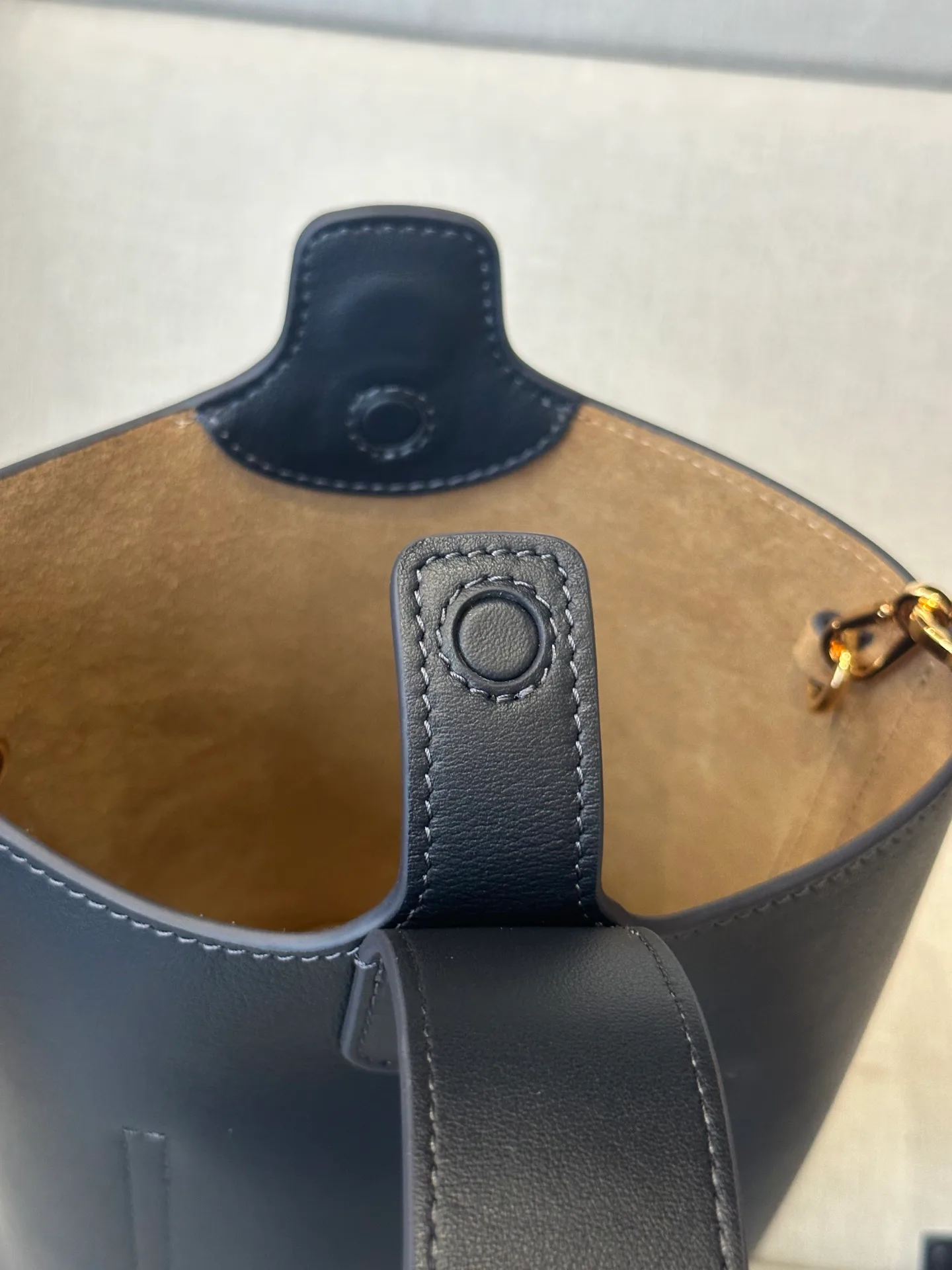 Сумки На Ремне Женские Bottega Veneta 2585836