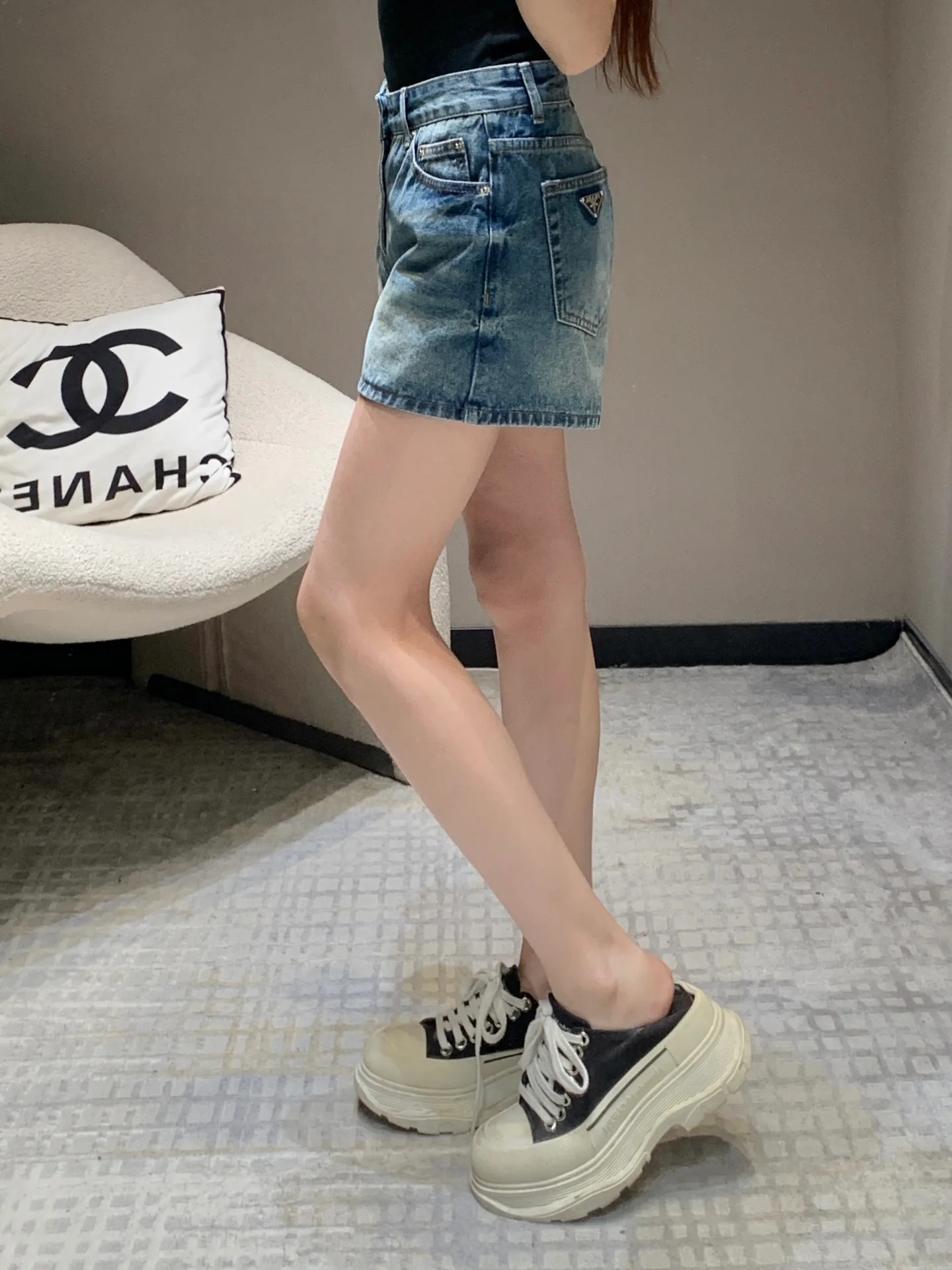 Шорты Женские Prada 12930268