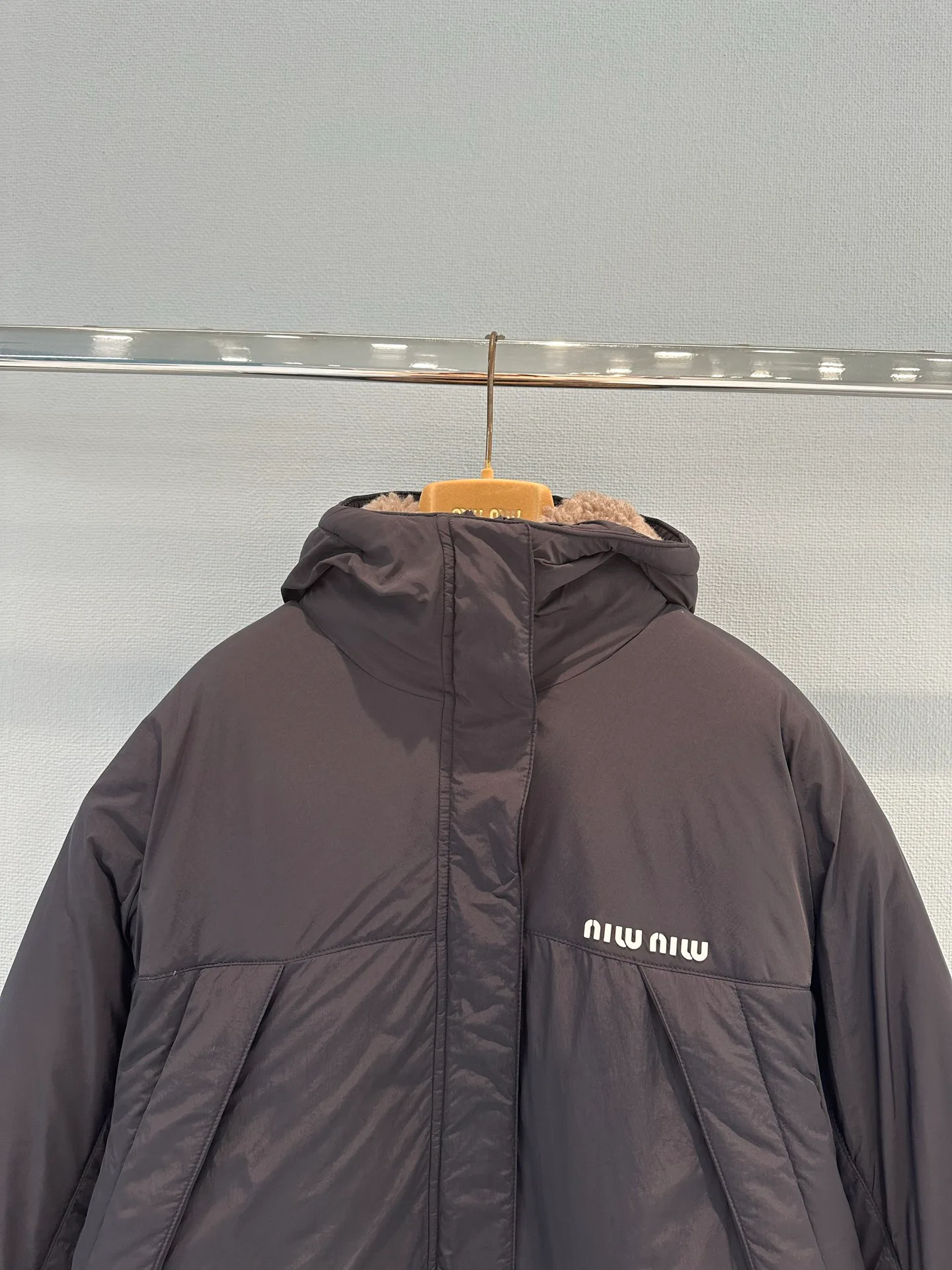 Куртки И Пуховики Женские Miu Miu 19772251