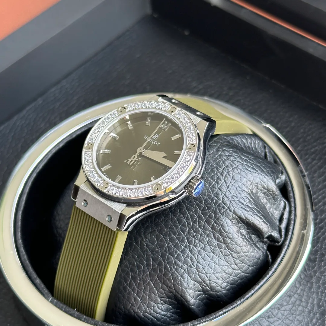 Часы Женские Hublot 17629720