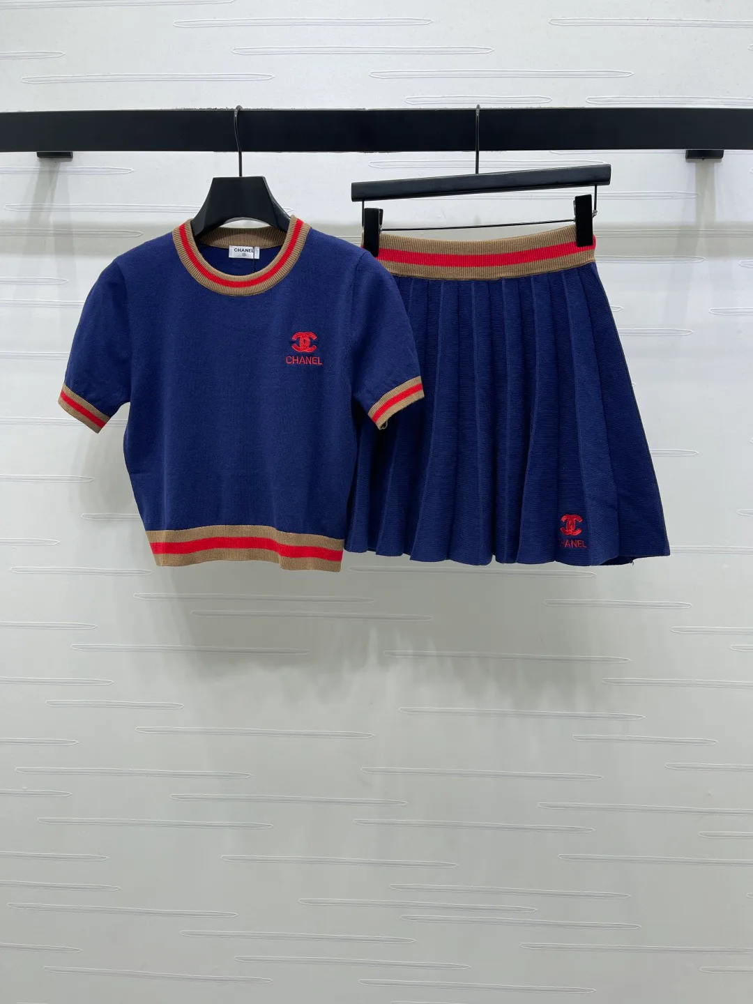 Костюмы Женские Chanel 12754537