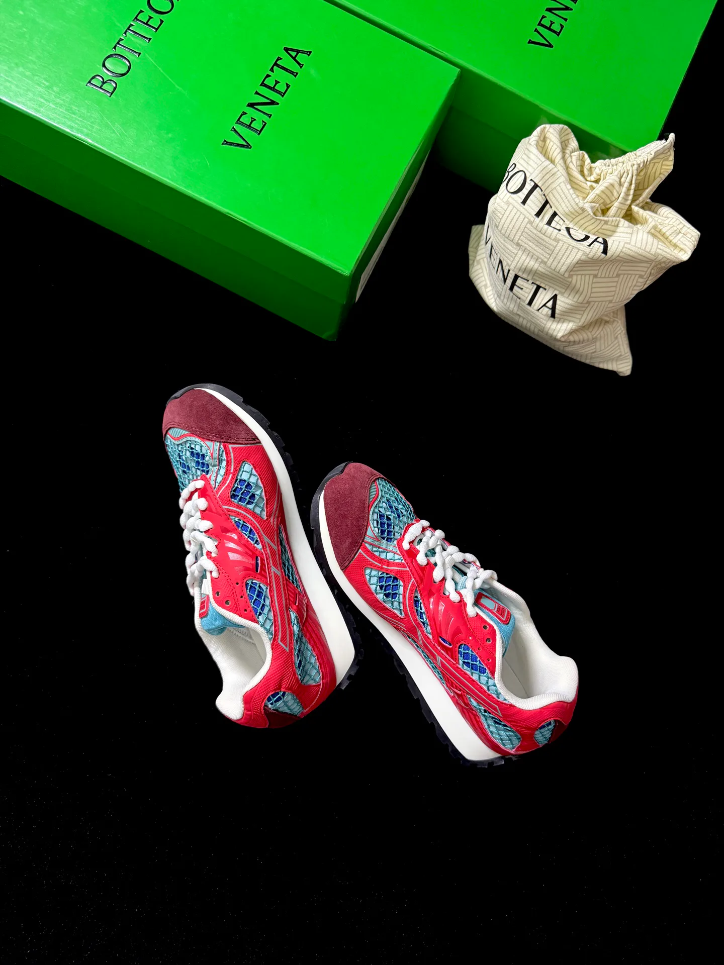 Кроссовки Женские Bottega Veneta 516203