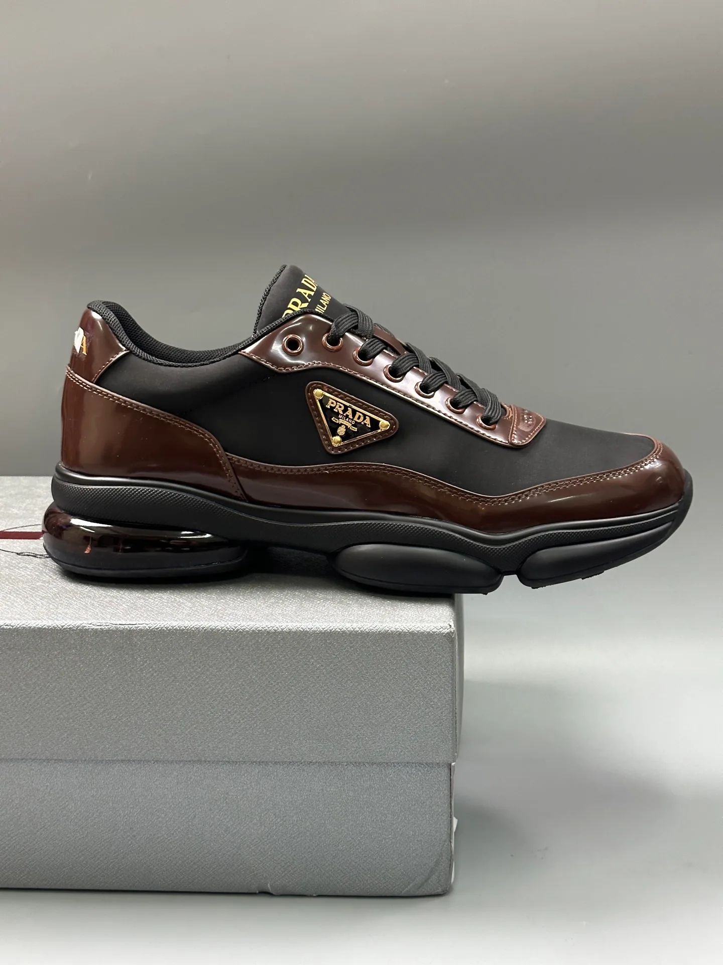 Кроссовки Мужские Prada 4041900