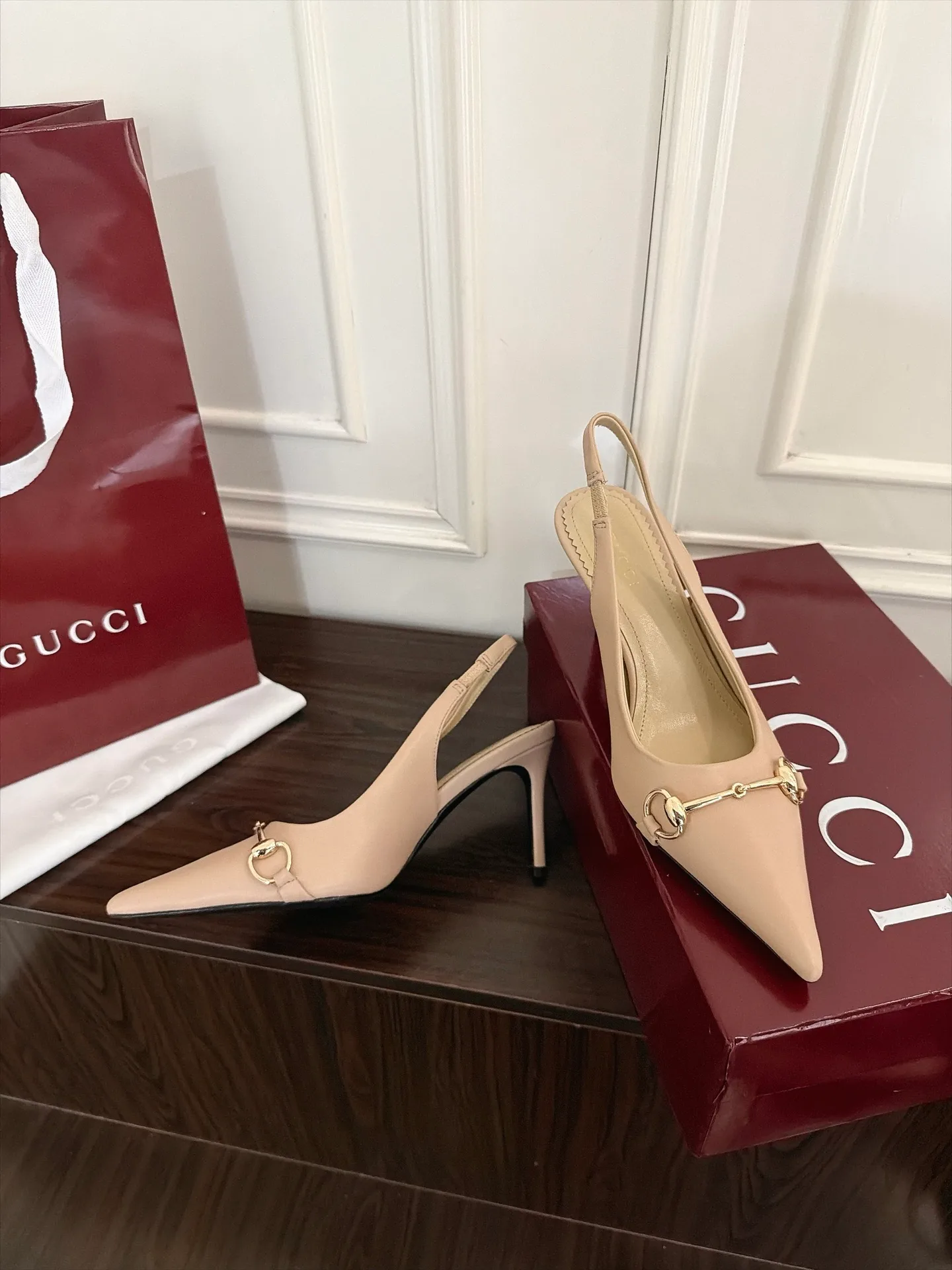 Туфли Женские Gucci 19483555