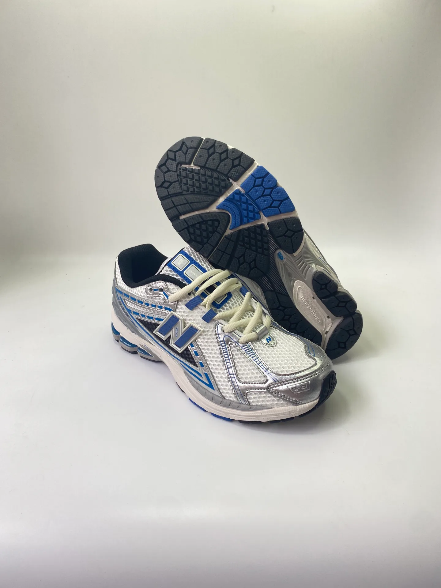 Кроссовки Женские New Balance 24830