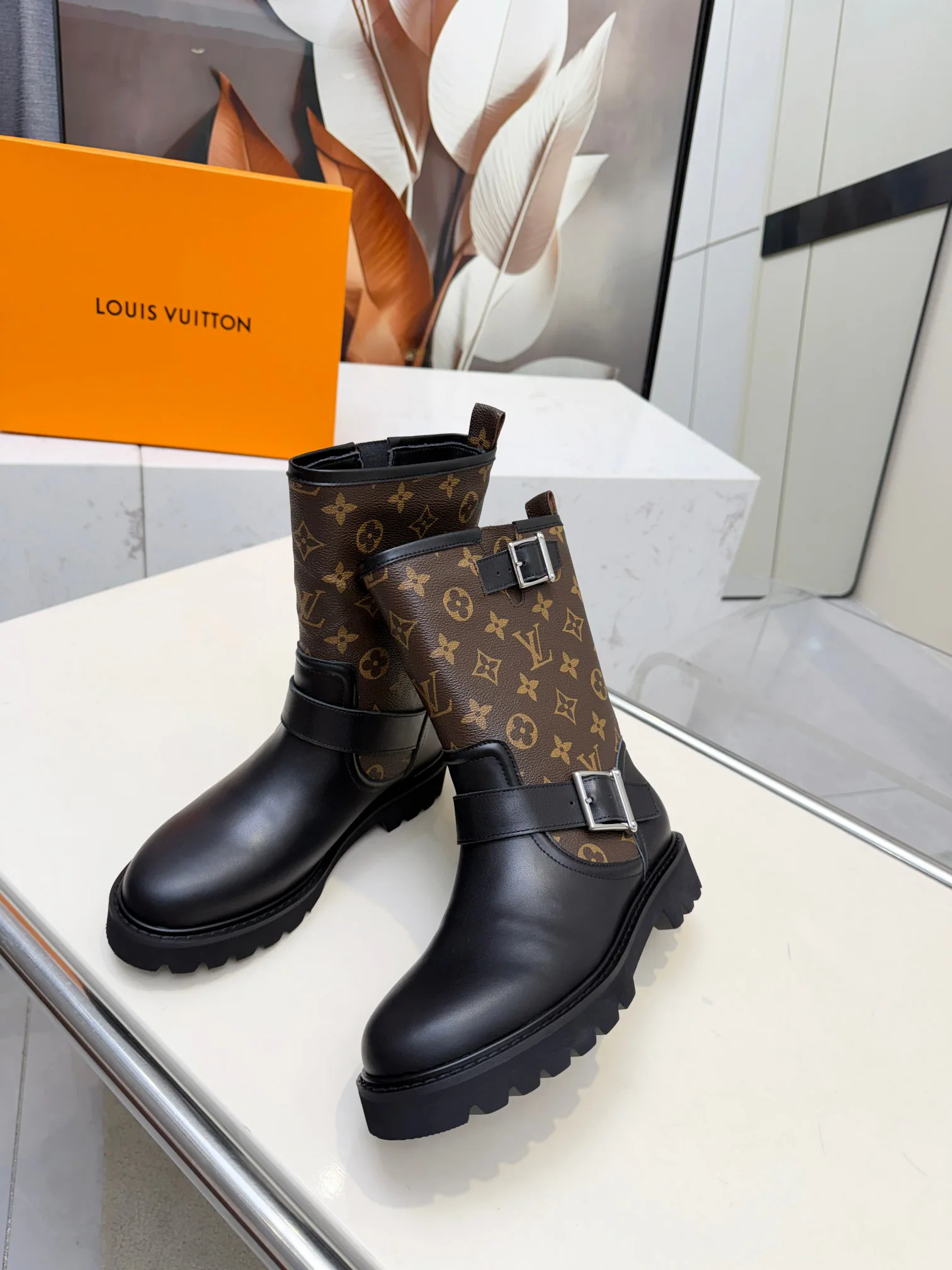 Ботинки Женские Louis Vuitton 19597243
