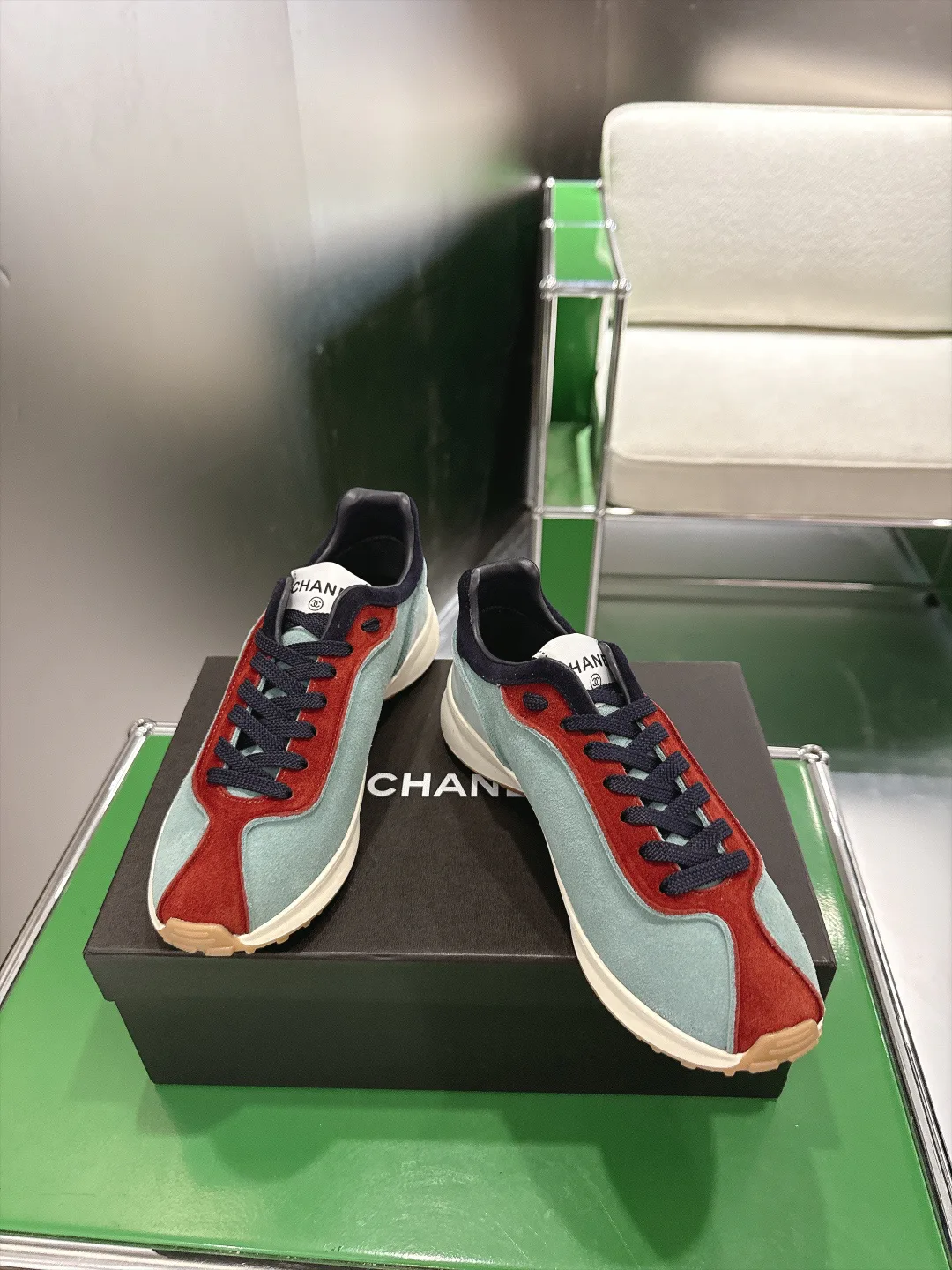 Кроссовки Женские Chanel 19460599