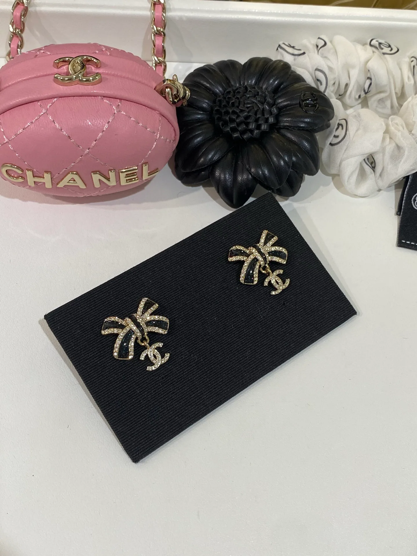 Бижутерия Chanel 18122406
