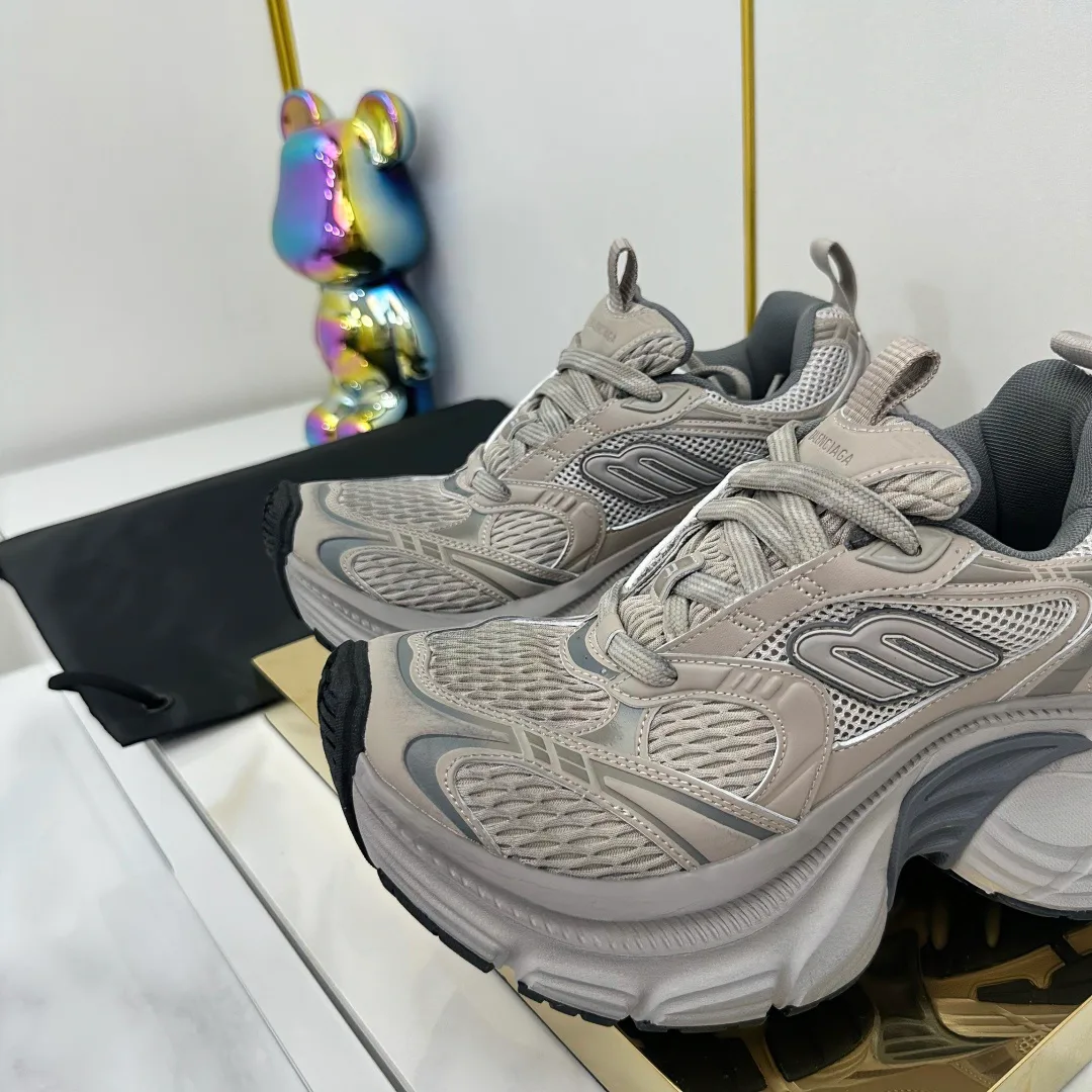 Кроссовки Женские Balenciaga 11567674