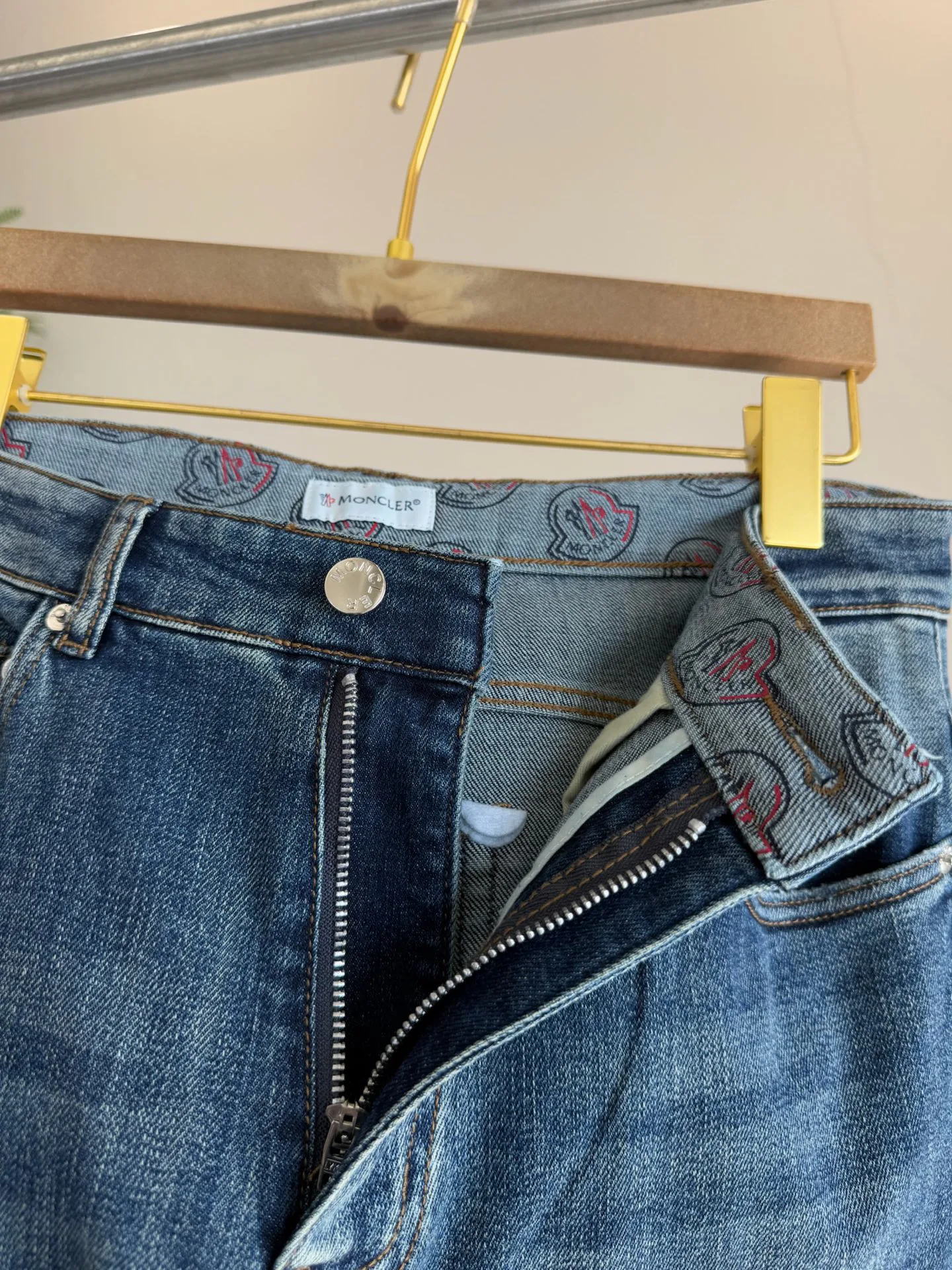 Джинсы Мужские Moncler 11250785