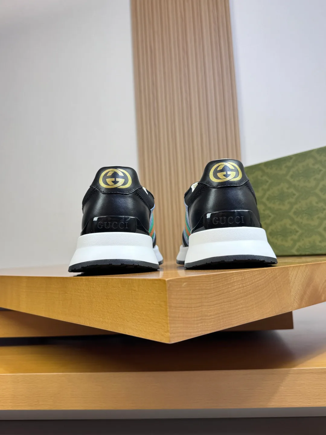 Кроссовки Мужские Gucci 115750