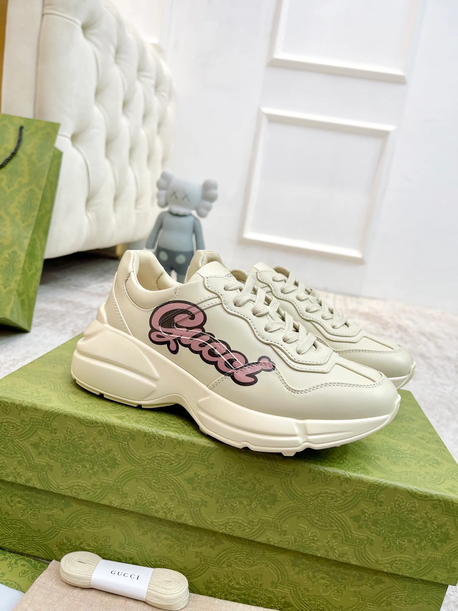 Кроссовки Женские Gucci 375860