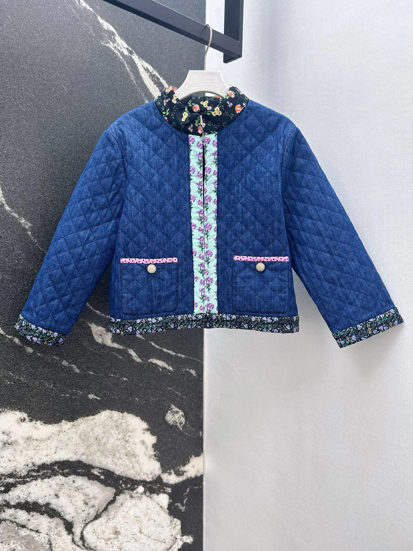 Куртки Женские Valentino 82108