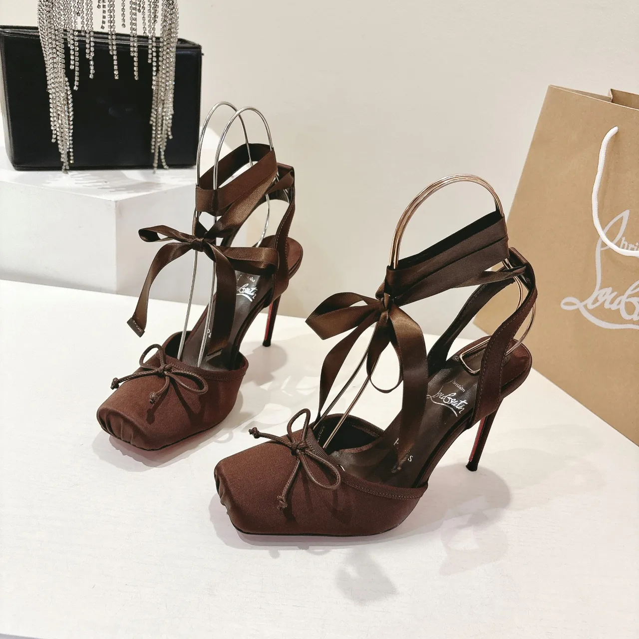 Туфли Женские Christian Louboutin 1111094