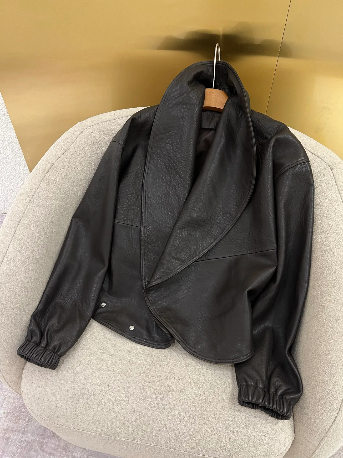 Кожаные Куртки И Дублёнки Женские Loro Piana 11544843