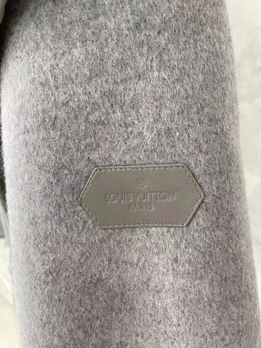 Пальто Женские Louis Vuitton 17998824