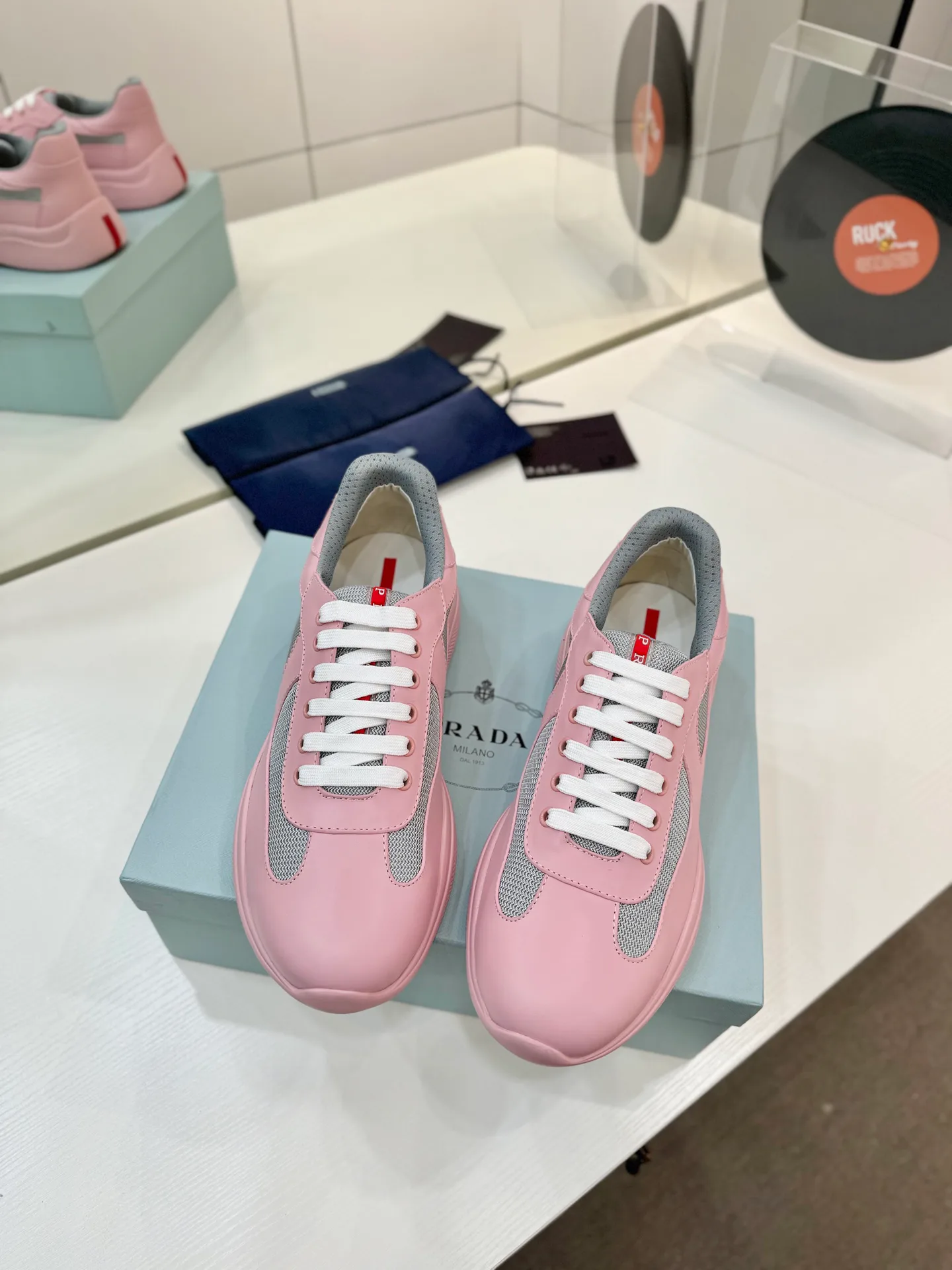 Кроссовки Женские Prada 2019179