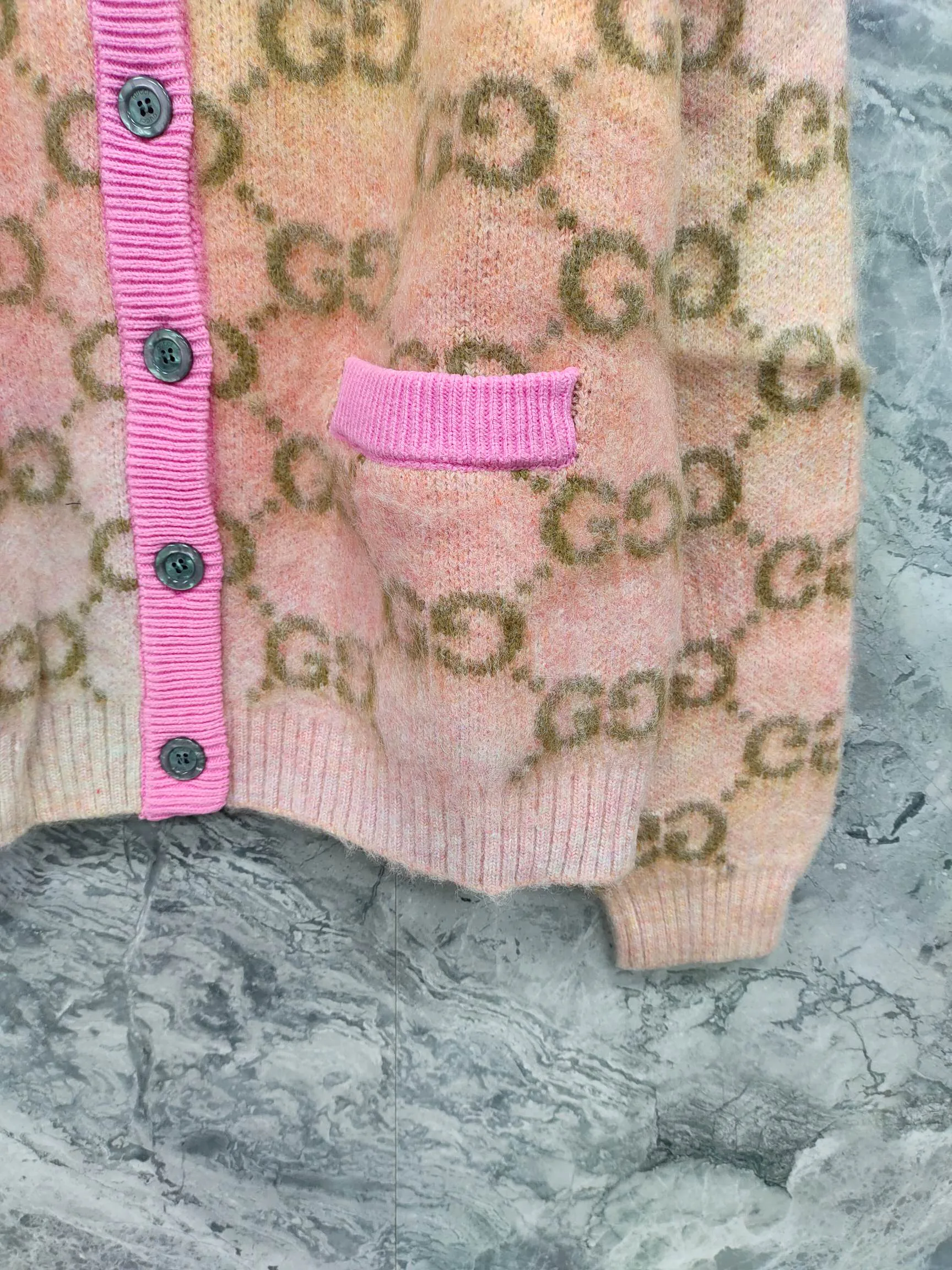 Джемперы И Свитеры Женские Gucci 18417250