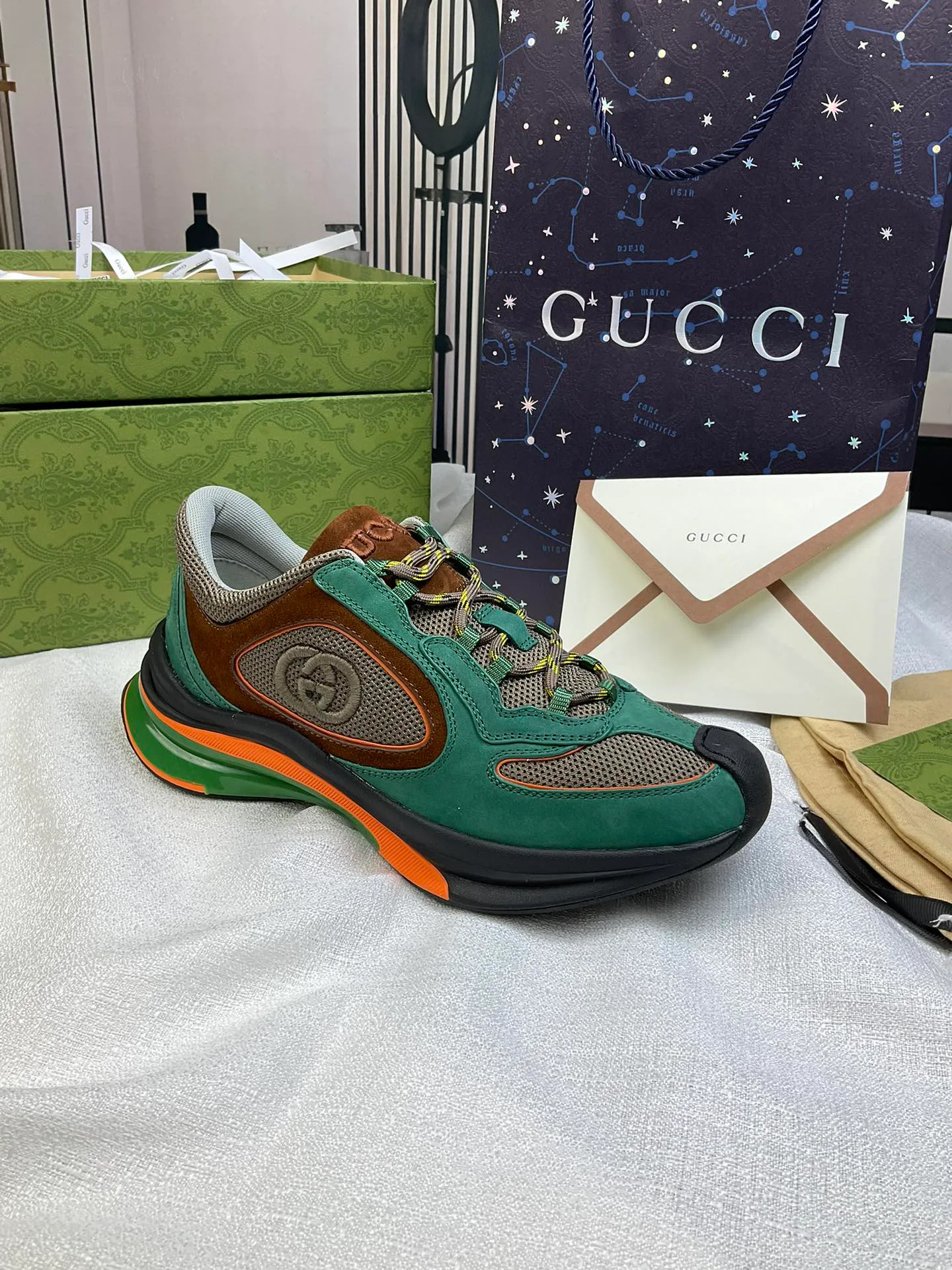 Кроссовки Мужские Gucci 5120054