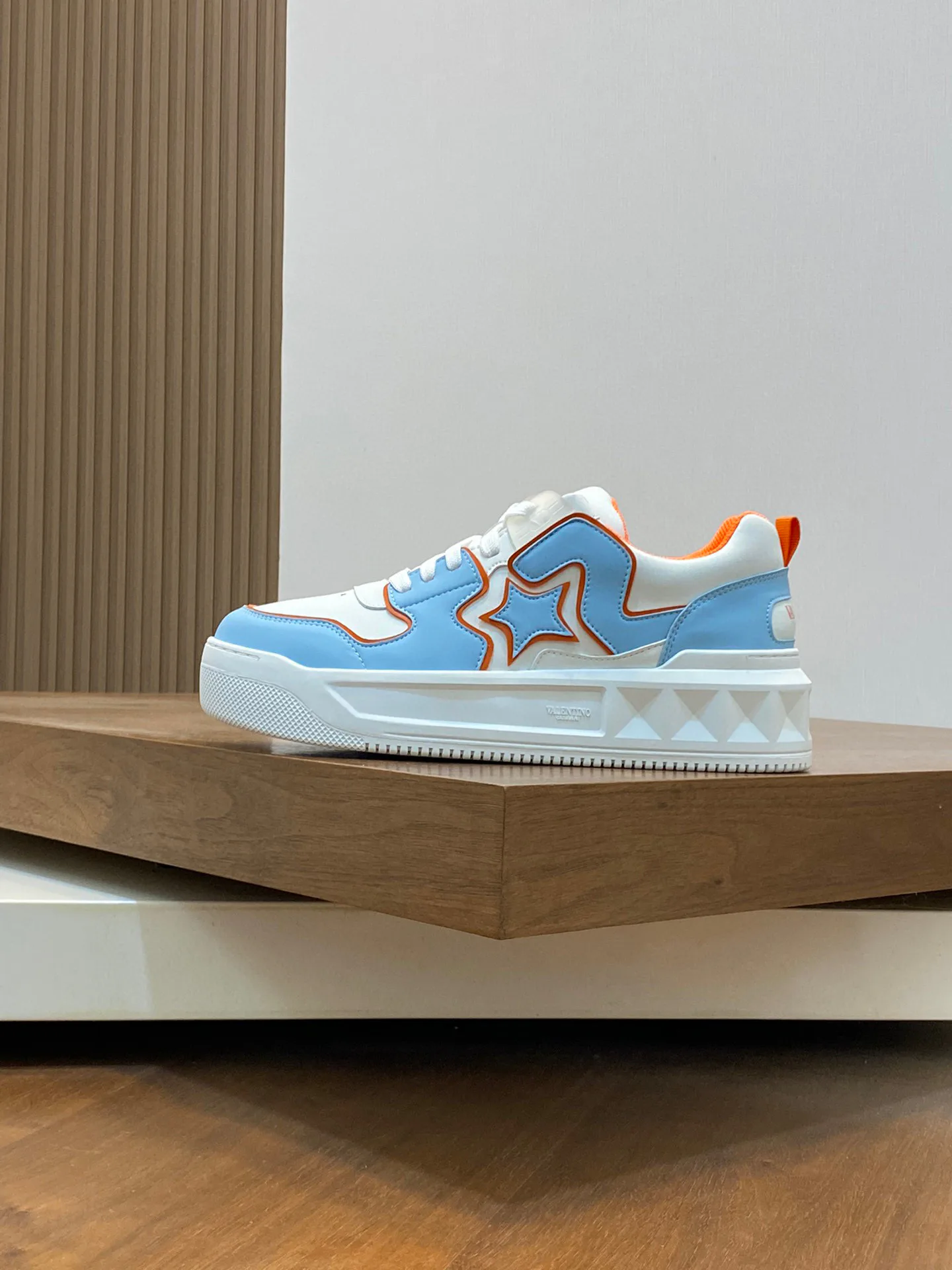 Кроссовки Мужские Valentino 476878