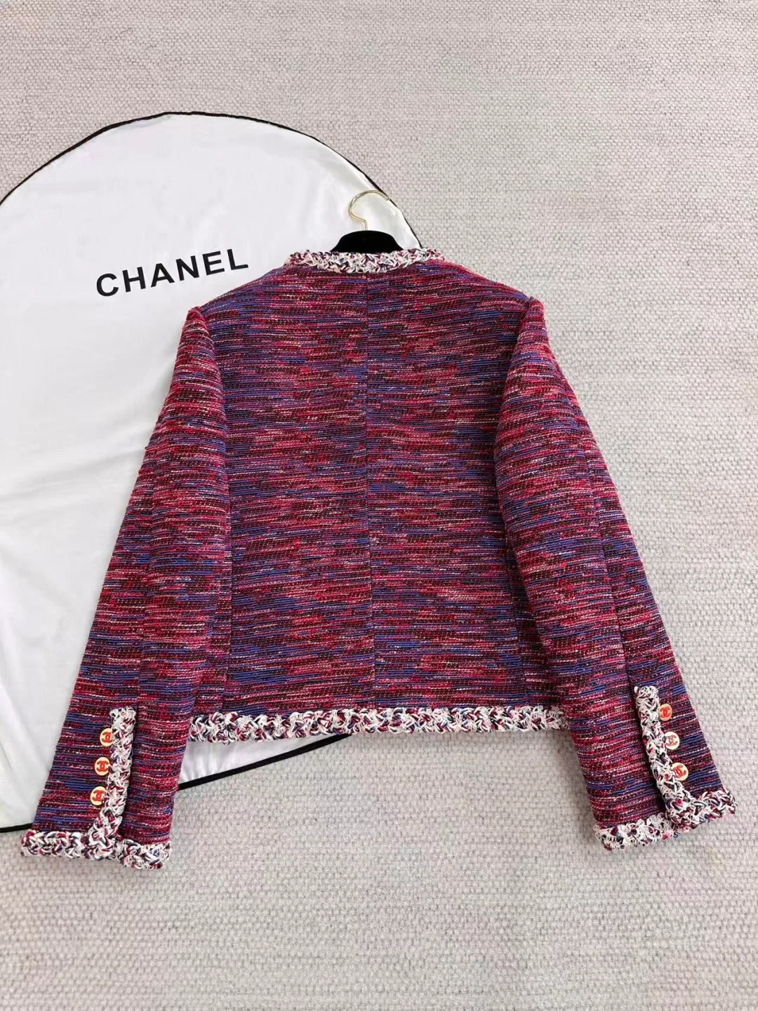 Жакеты Женские Chanel 18794711