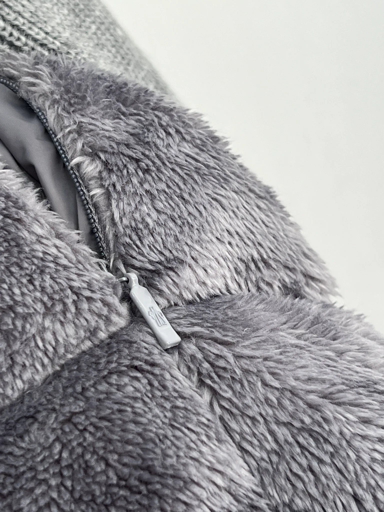 Куртки И Пуховики Женские Moncler 18416241