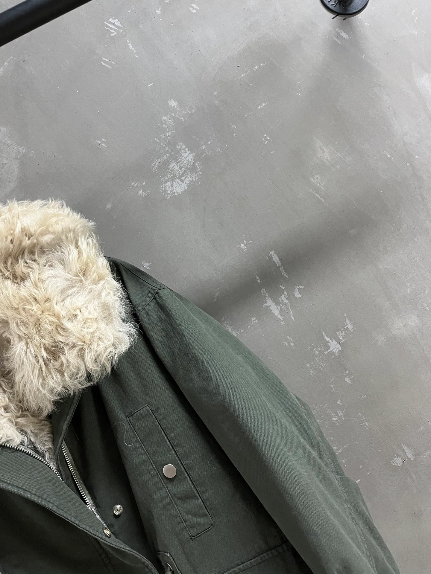 Куртки И Пуховики Женские Saint Laurent 662208