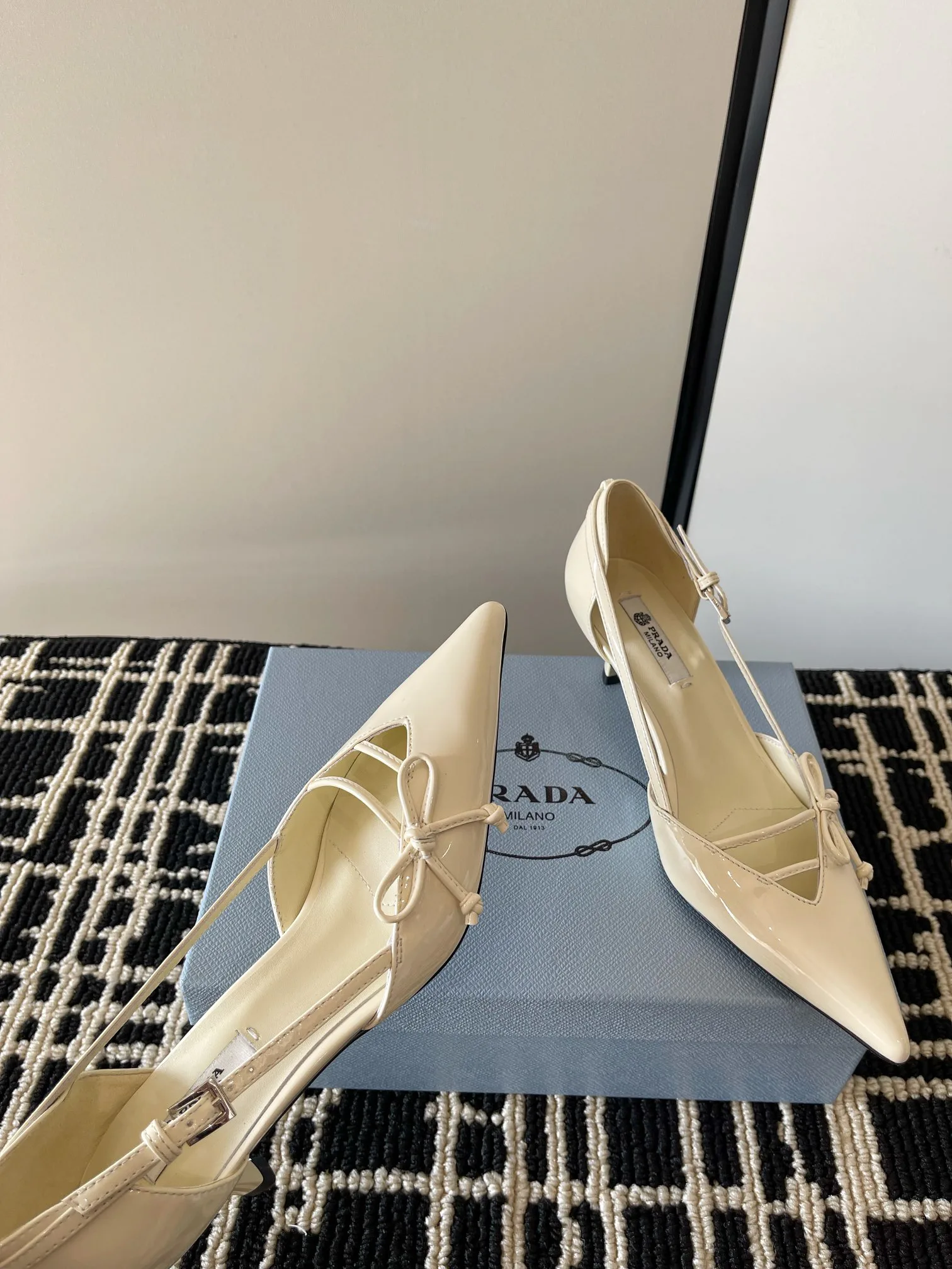 Туфли Женские Prada 11162938