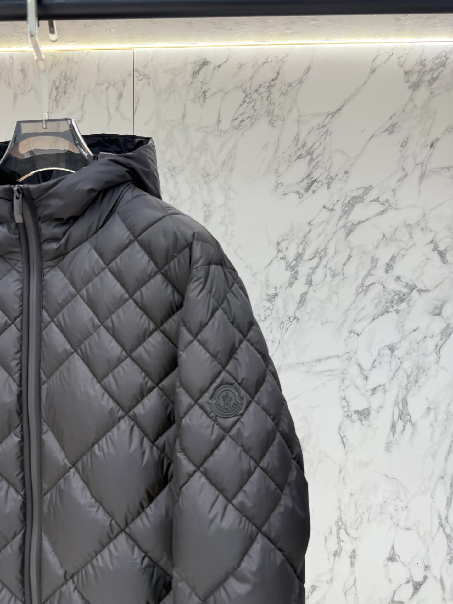 Куртки И Пуховики Мужские Moncler 18214576