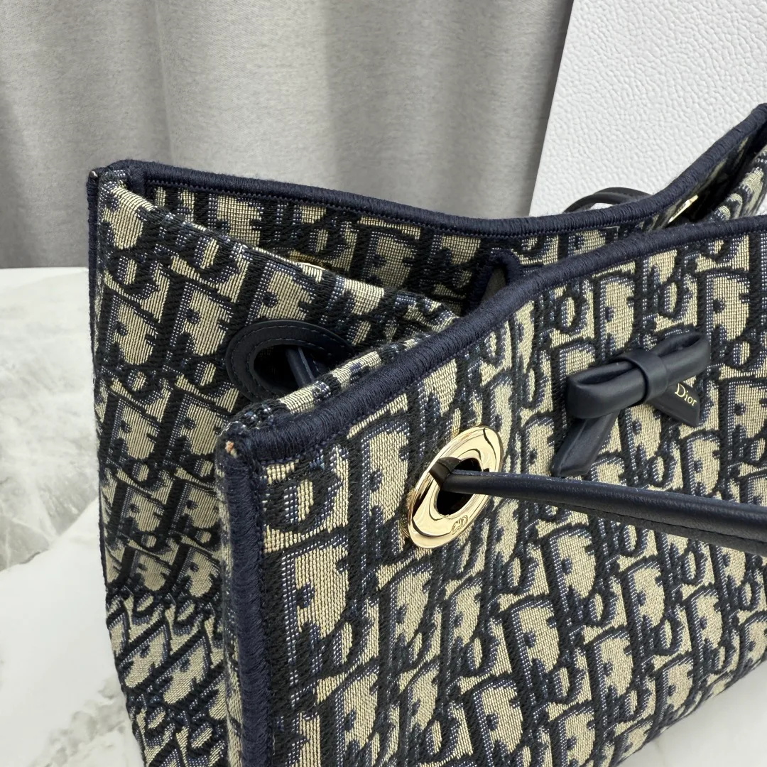 Классические Сумки Женские Christian Dior 11905745
