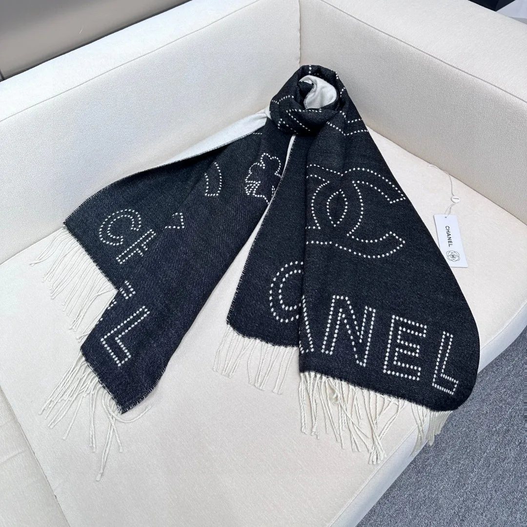 Шарфы Chanel 18322286