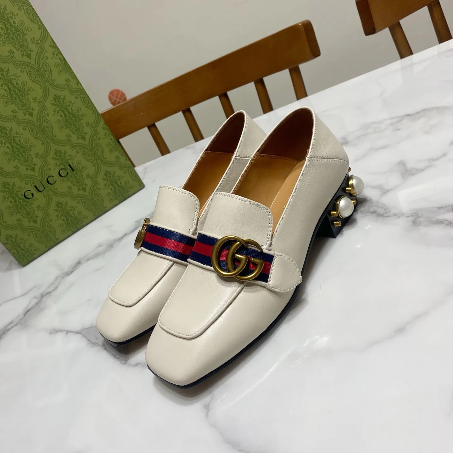 Лоферы И Мокасины Женские Gucci 842928