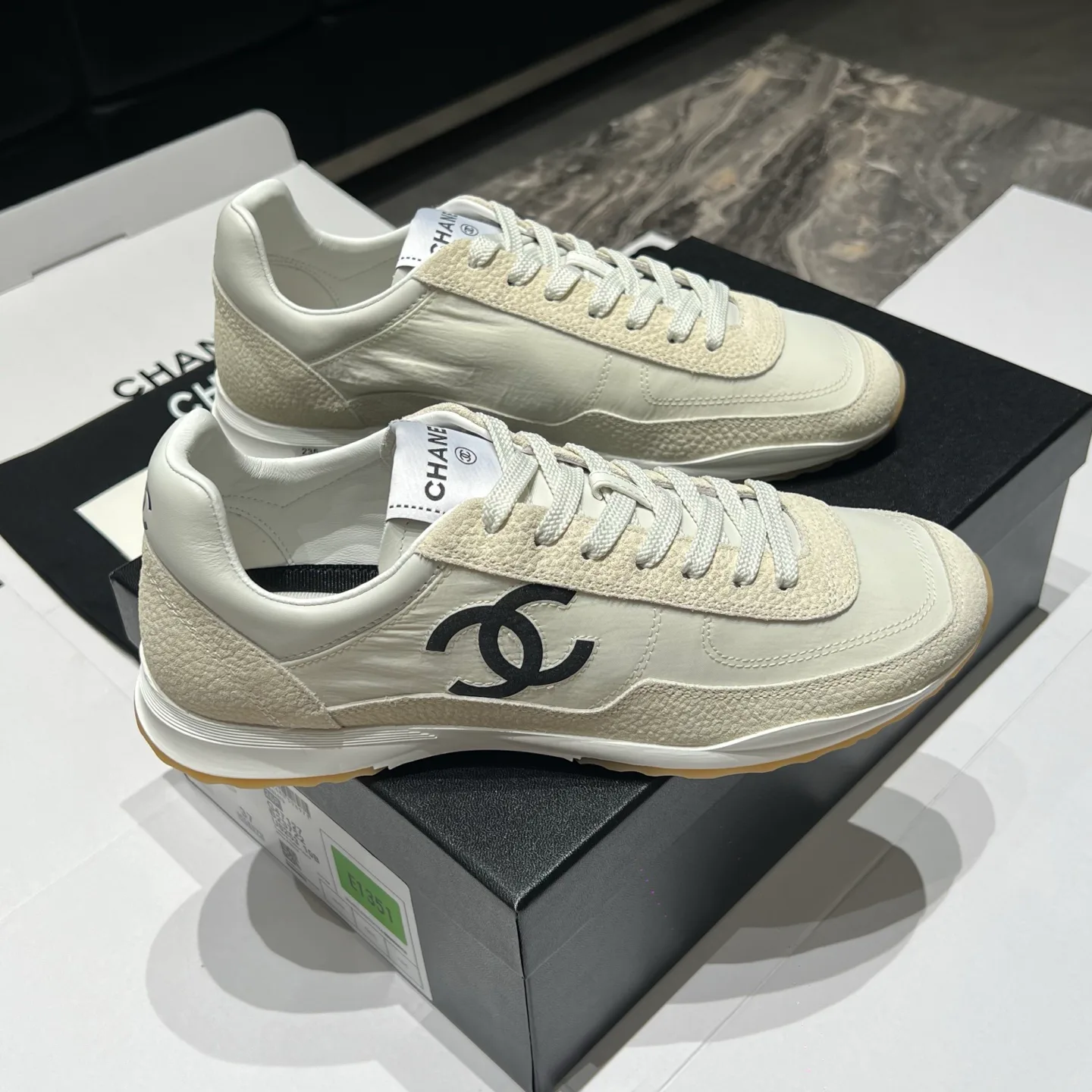 Кроссовки Женские Chanel 18121511