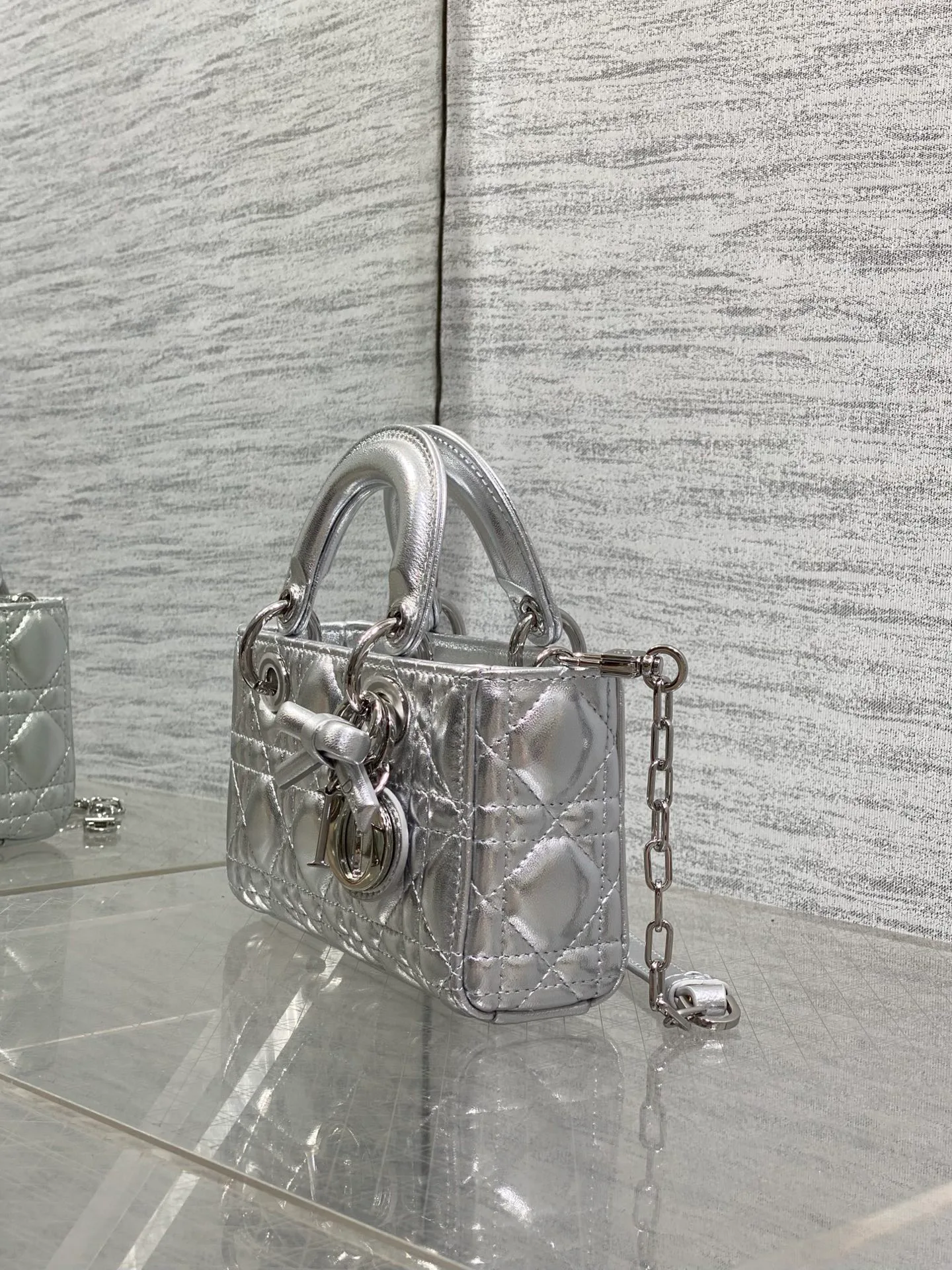 Классические Сумки Женские Christian Dior 17601489
