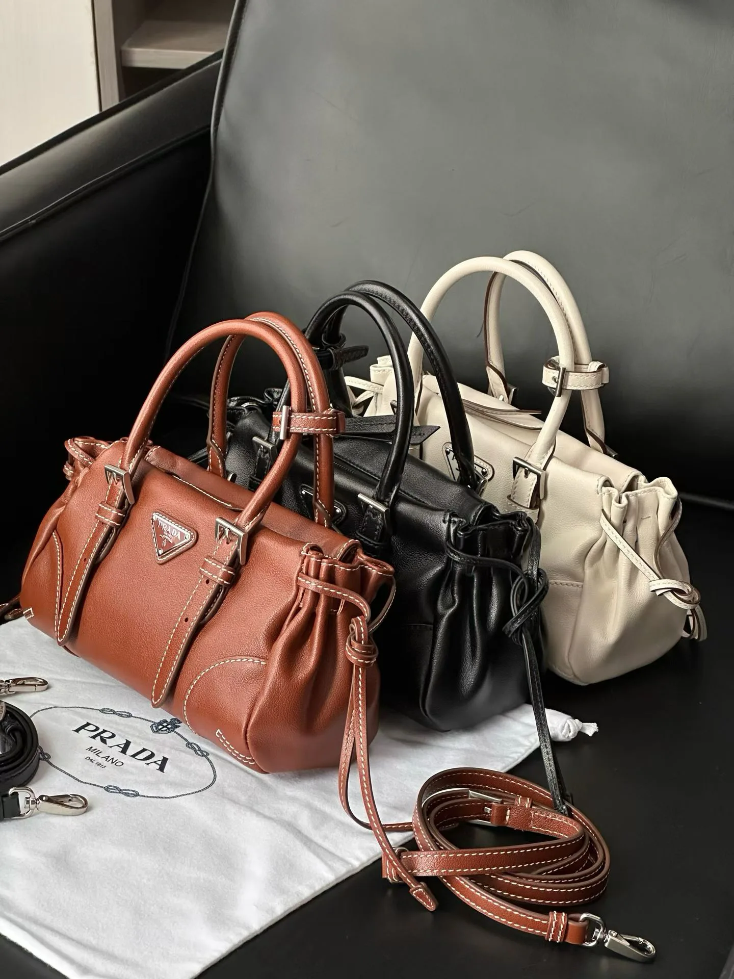 Классические Сумки Женские Prada 17383846
