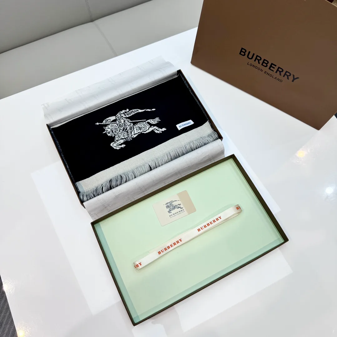 Шарфы Burberry 2245