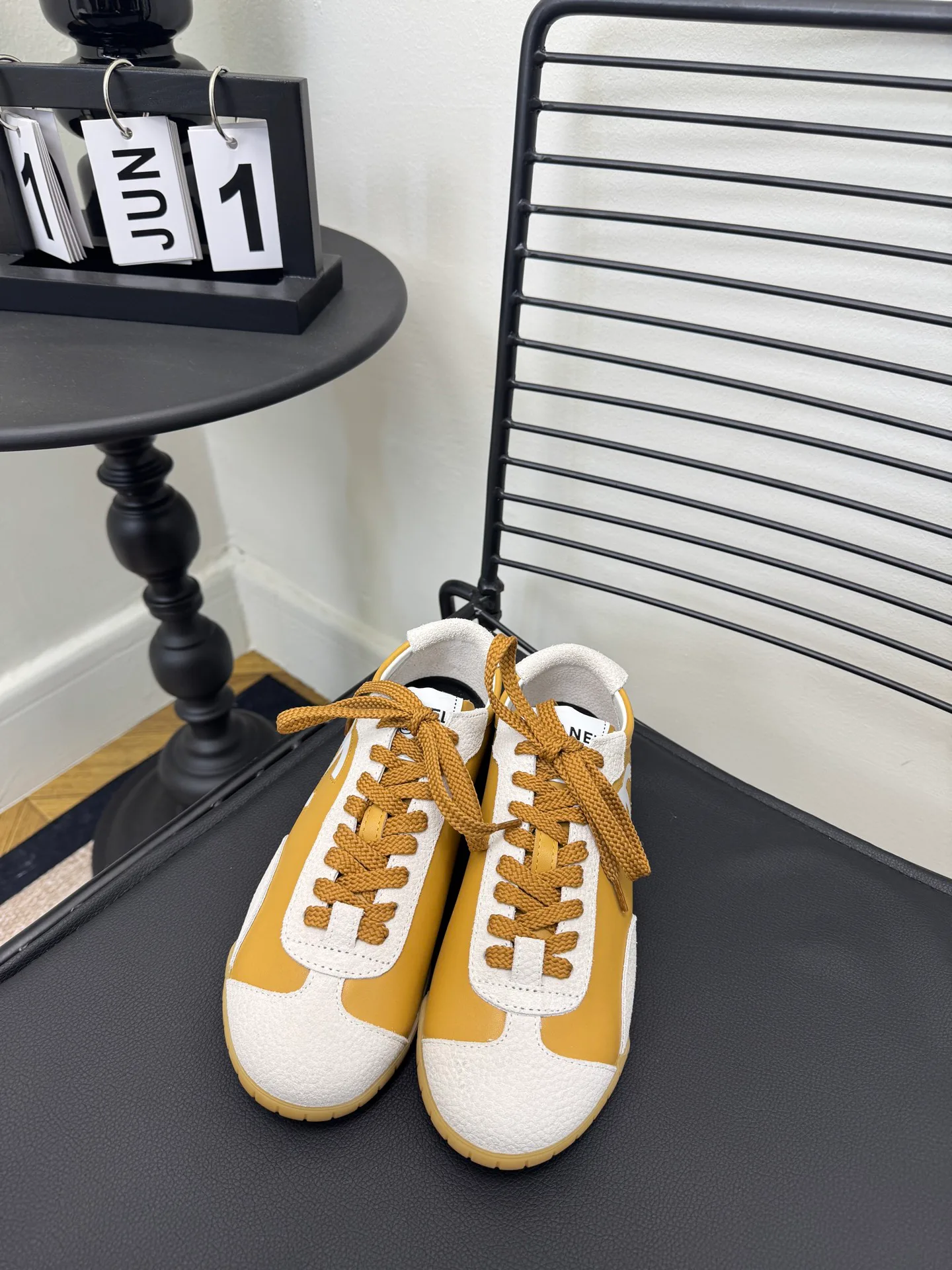 Кроссовки Женские Chanel 5718700